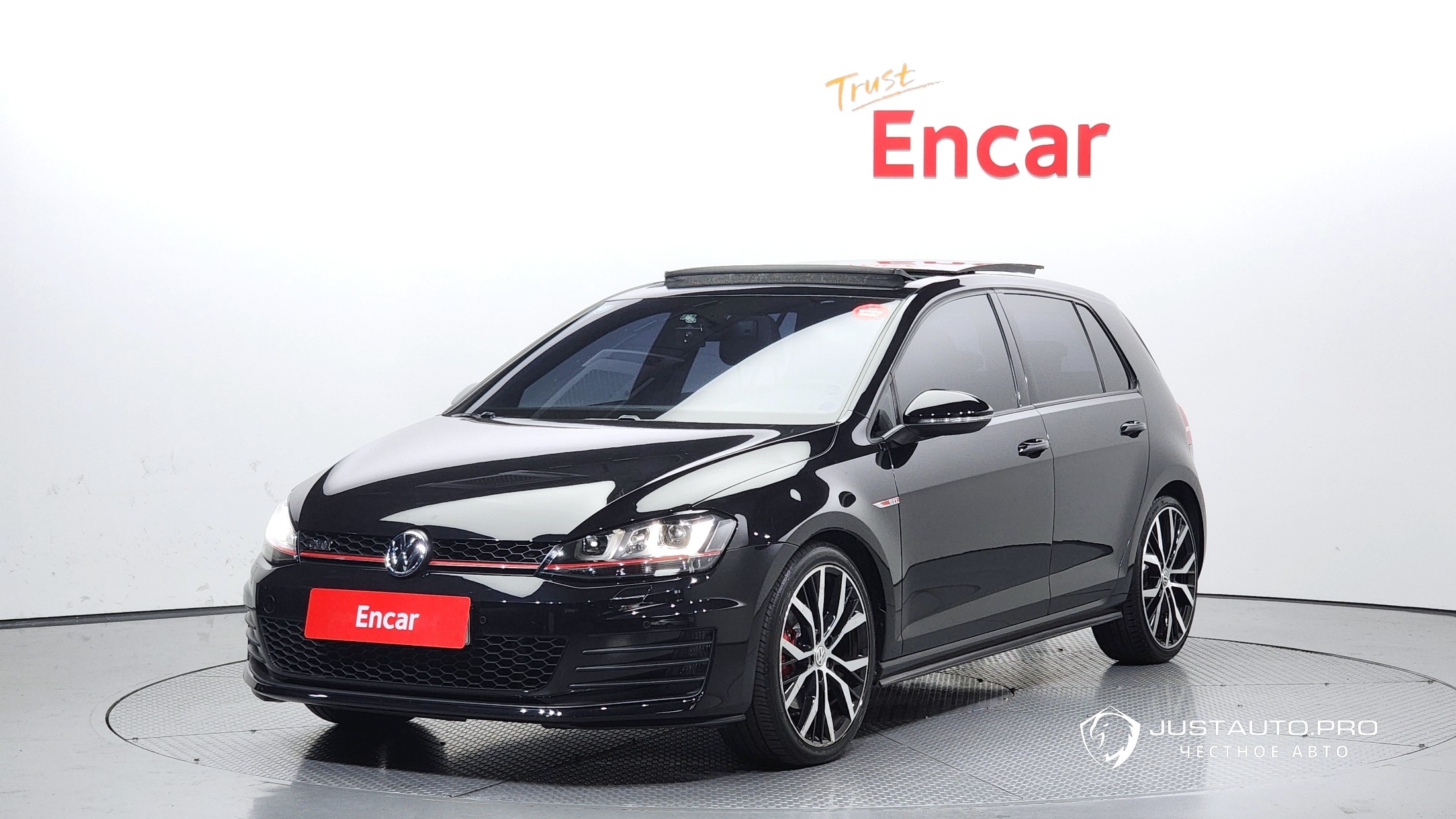 Автомобиль Volkswagen Golf