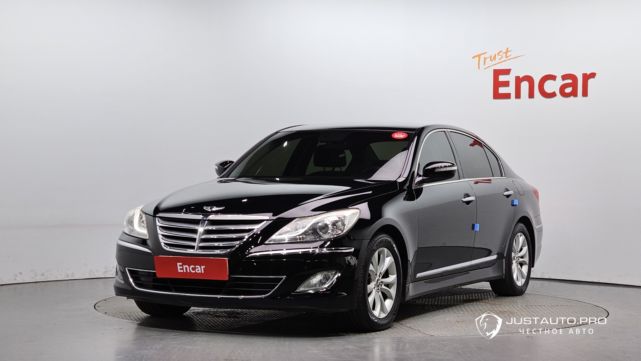 Автомобиль Hyundai Genesis