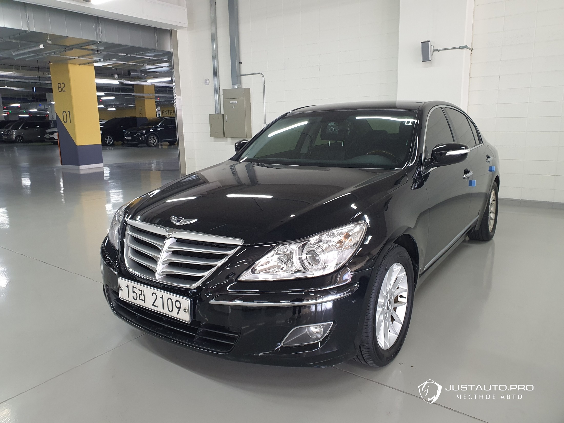 Автомобиль Hyundai Genesis