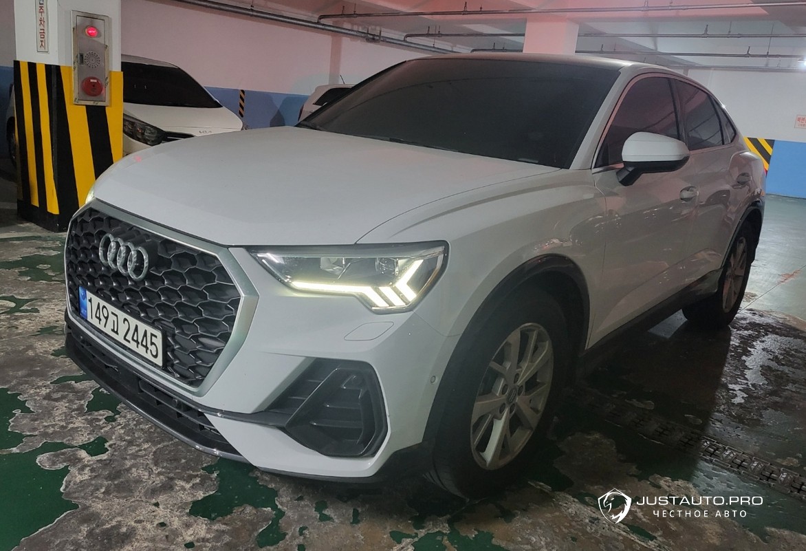 Автомобиль Audi Q3