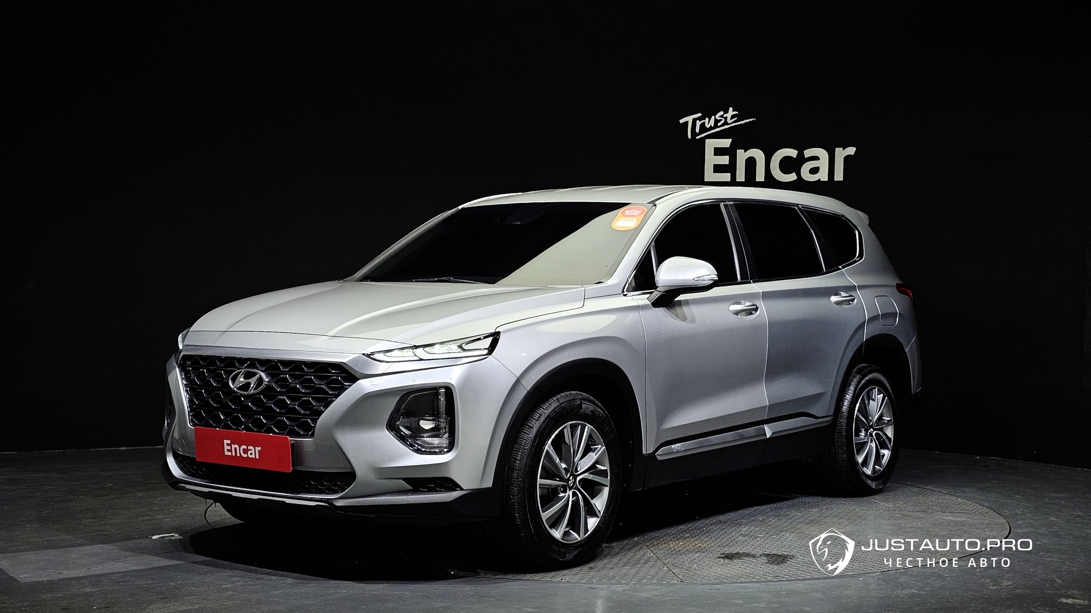 Автомобиль Hyundai Santafe