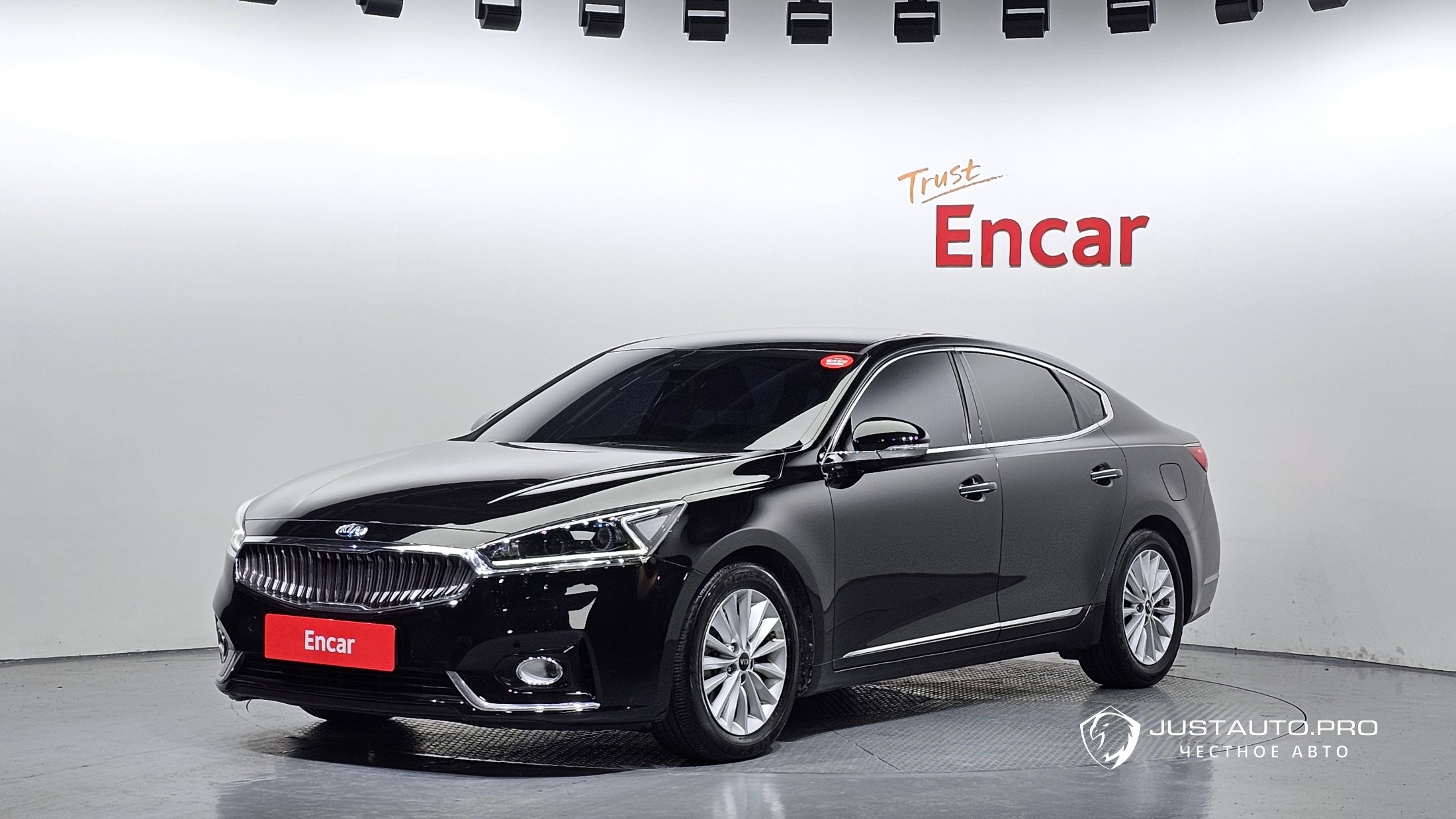 Автомобиль Kia K7