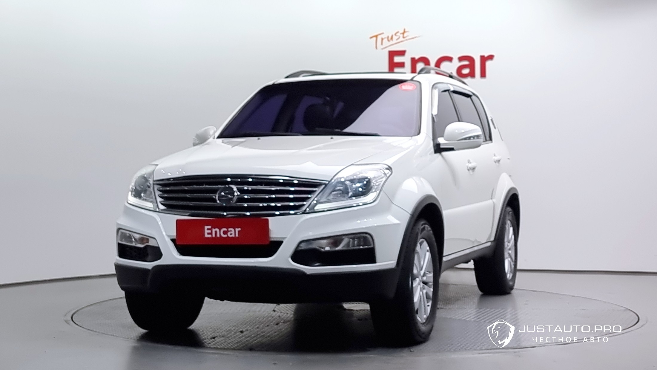 Автомобиль KG_Mobility_Ssangyong Rexton