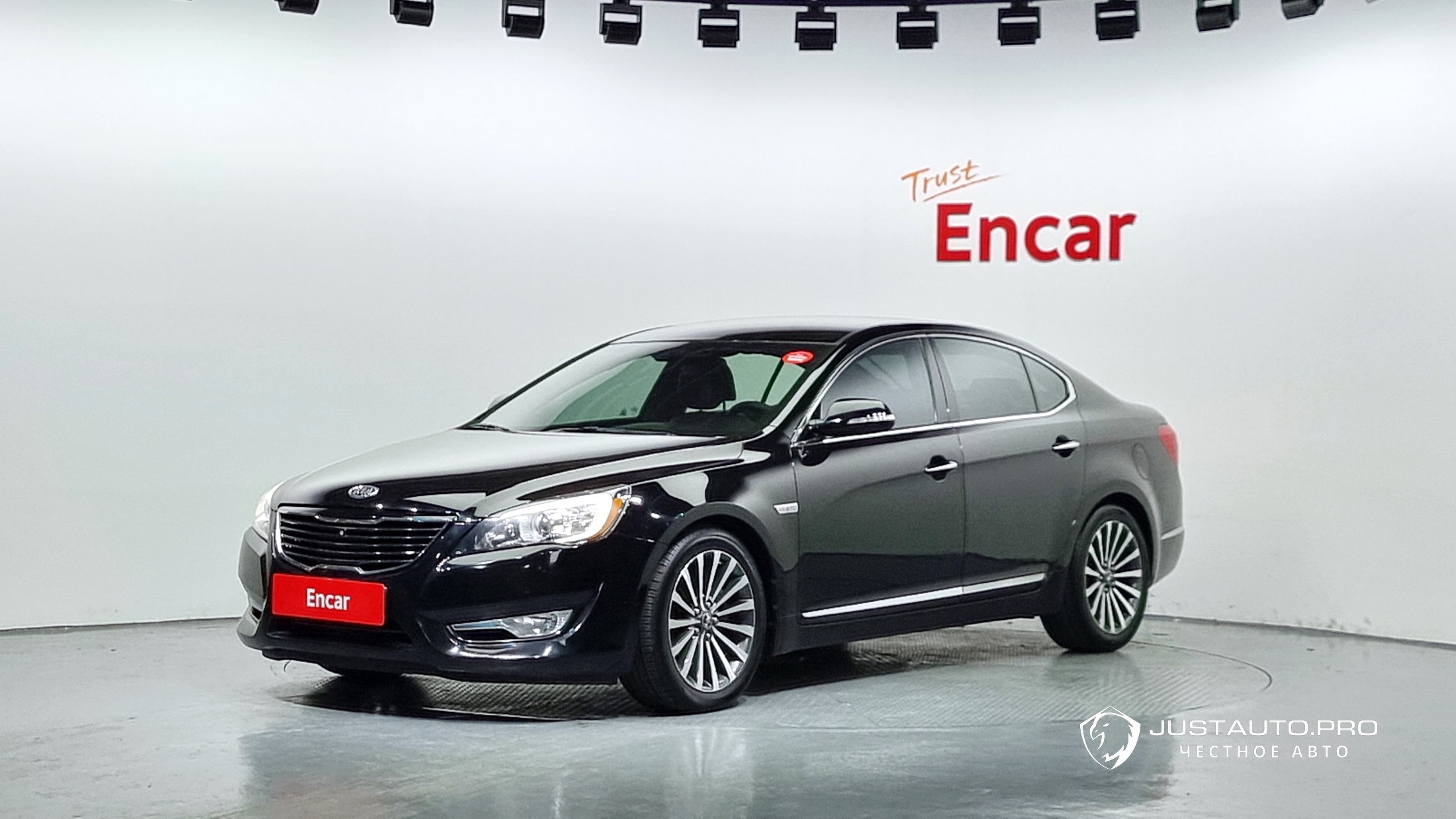 Автомобиль Kia K7