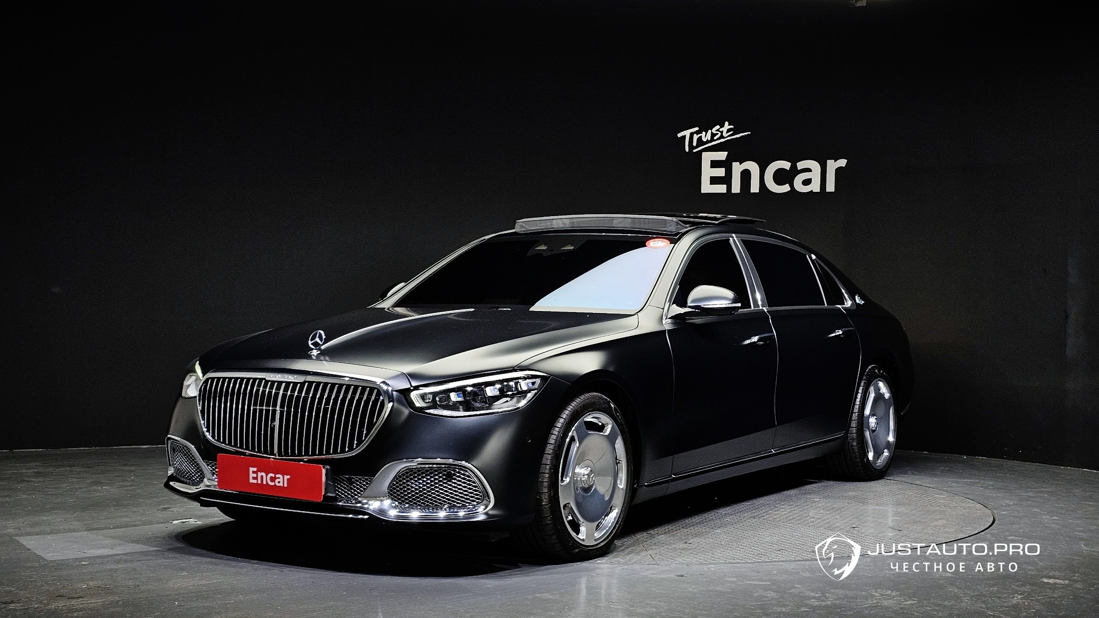 Автомобиль Mercedes-Benz S-Class