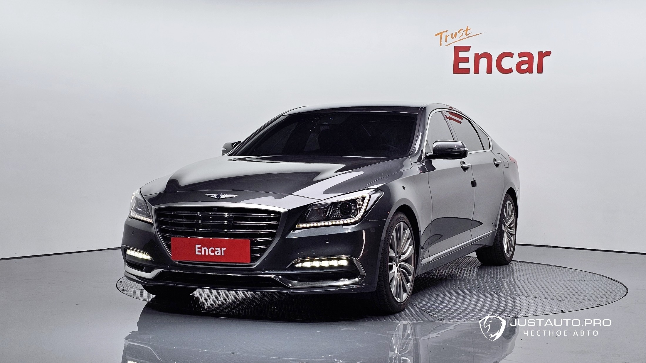 Автомобиль Genesis G80