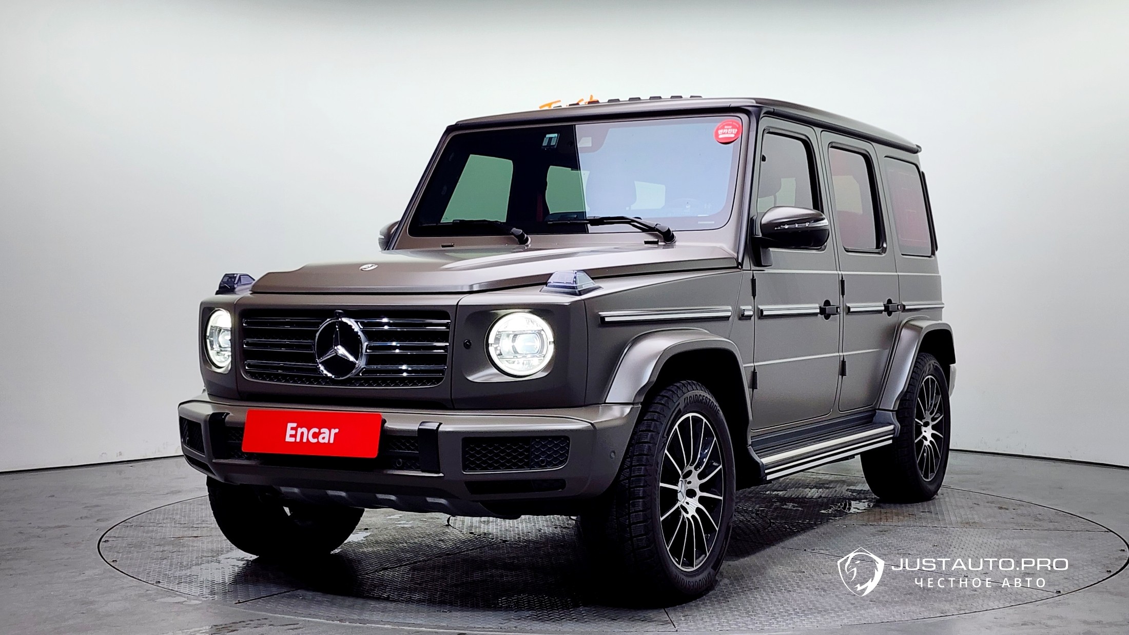 Автомобиль Mercedes-Benz G-Class