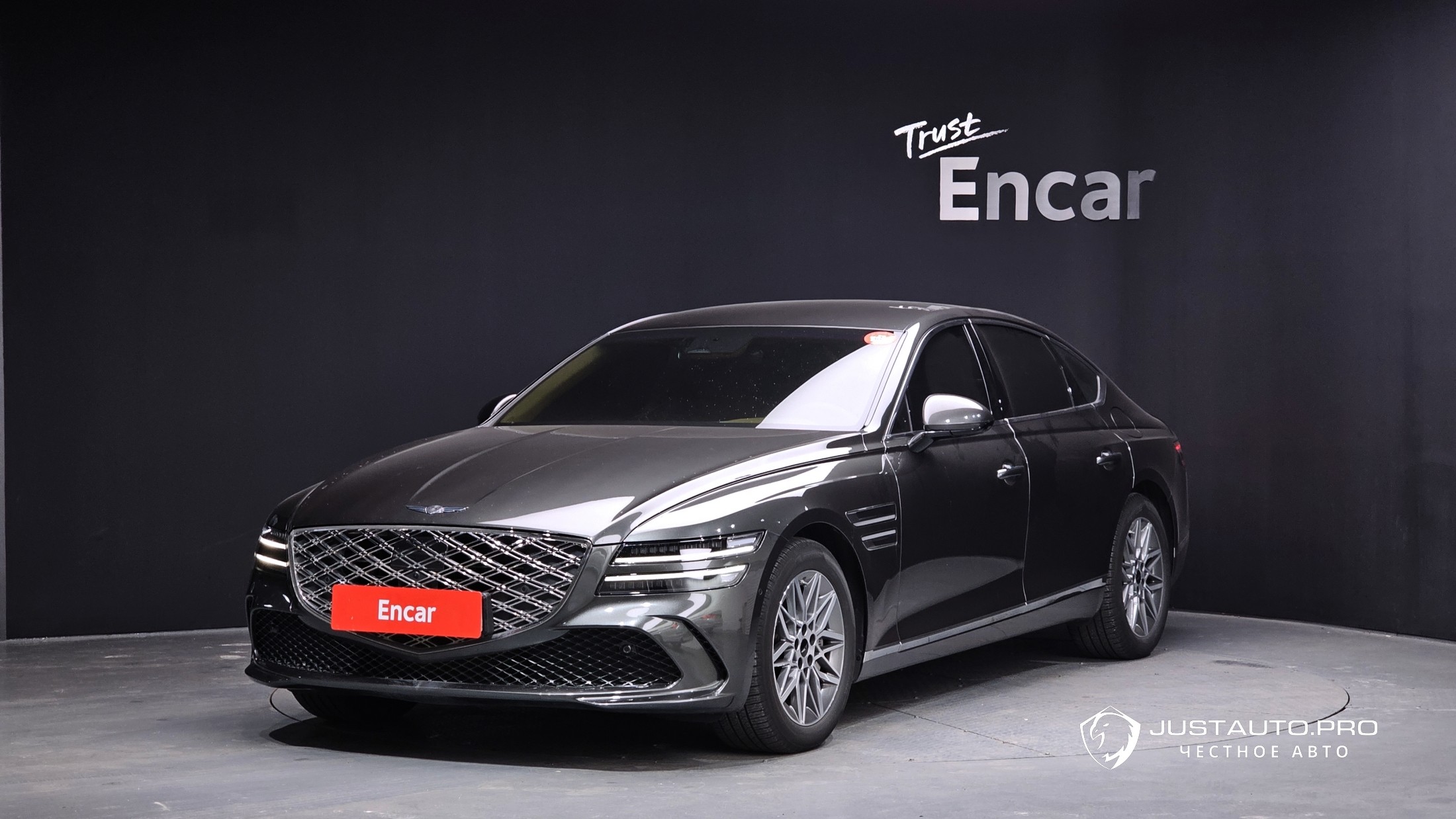 Автомобиль Genesis G80
