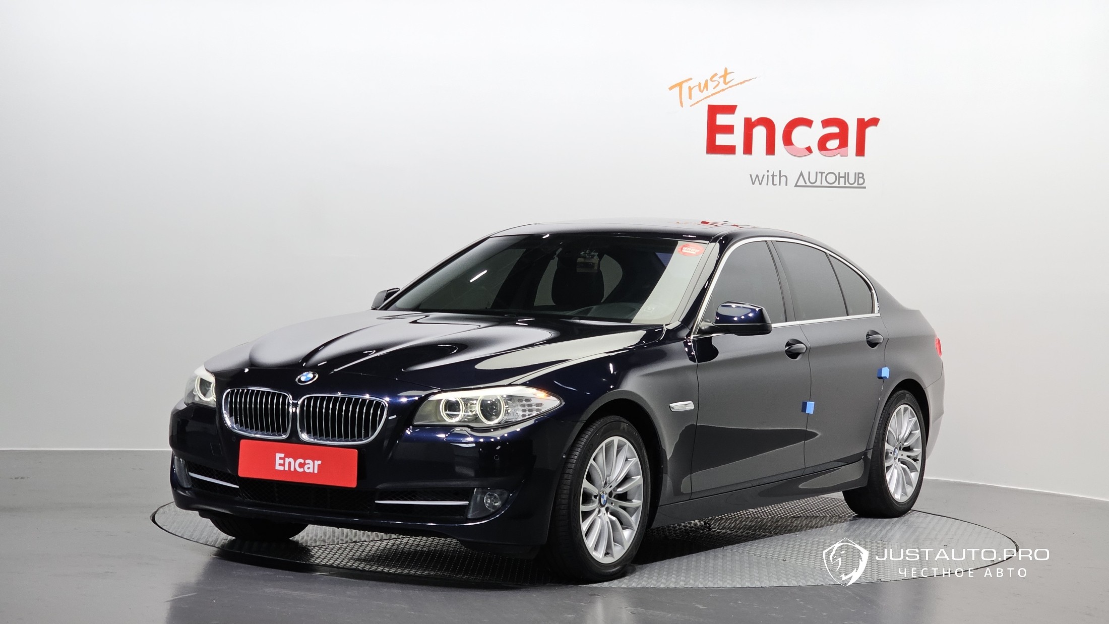 Автомобиль BMW 5-Series