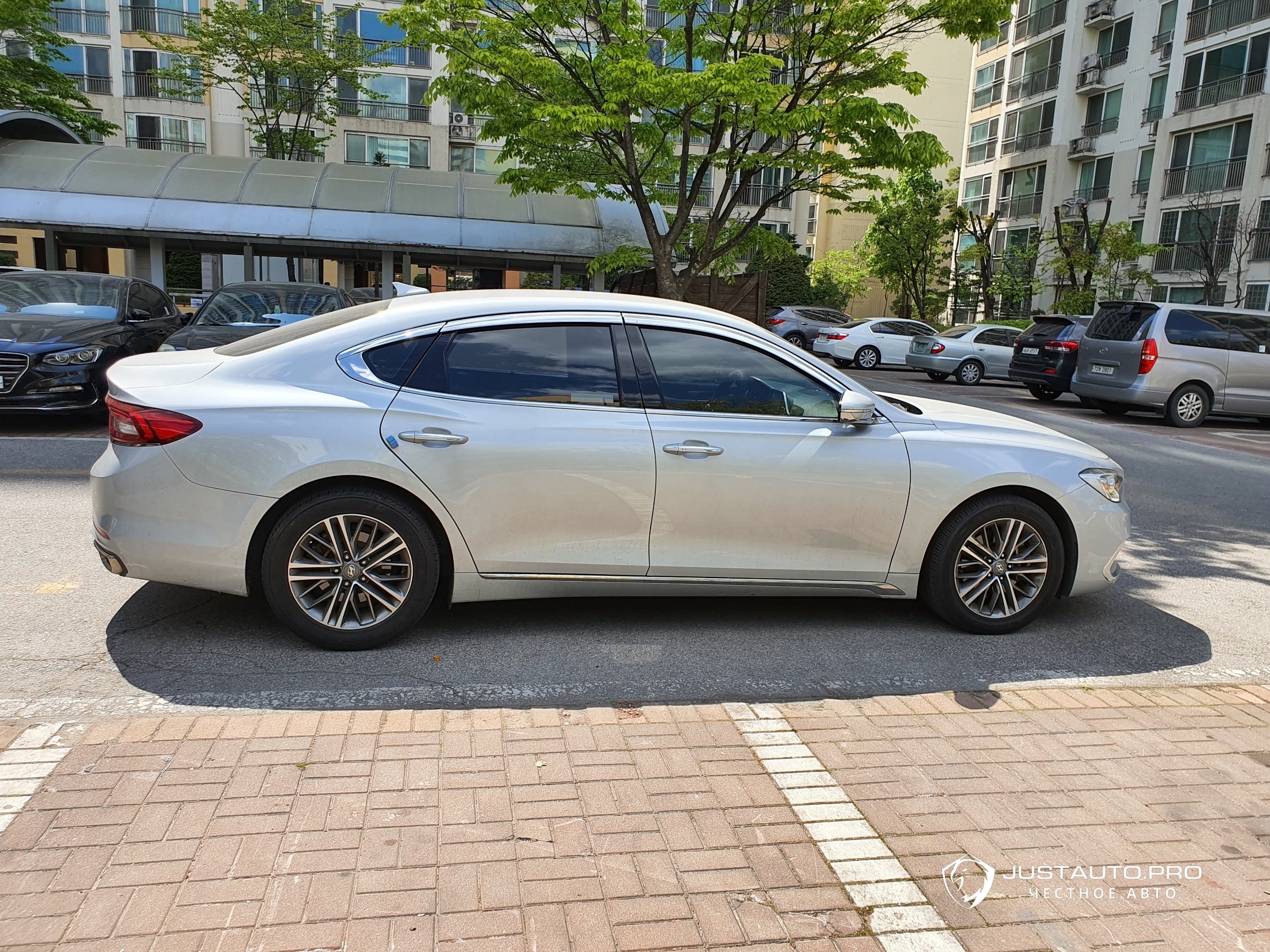 Автомобиль Hyundai Grandeur