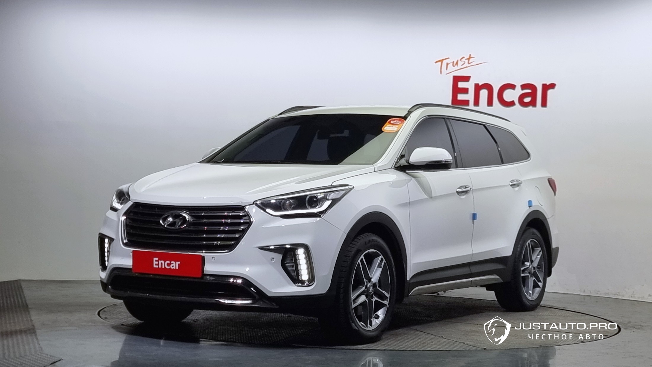 Автомобиль Hyundai Maxcruz