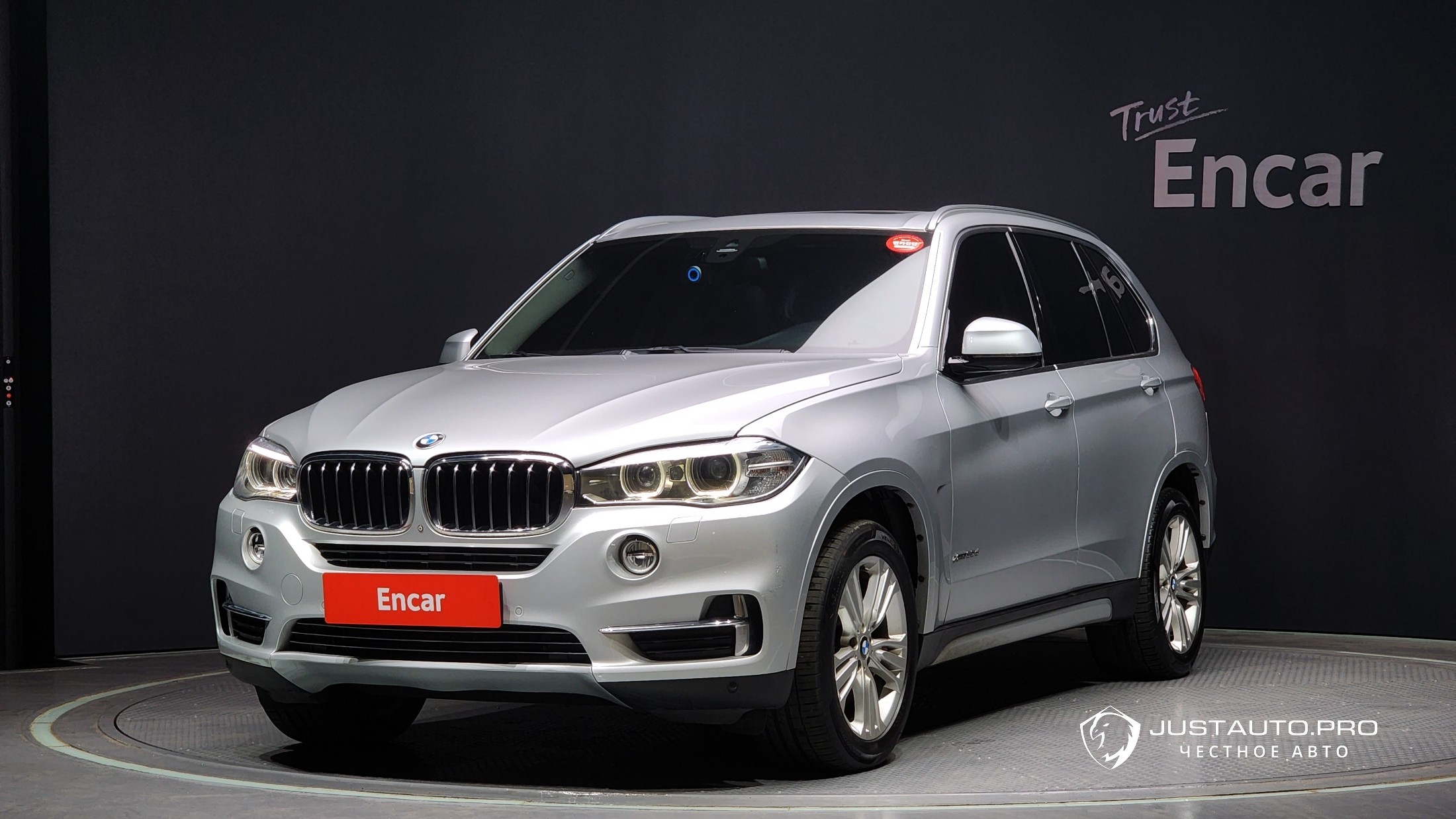 Автомобиль BMW X5