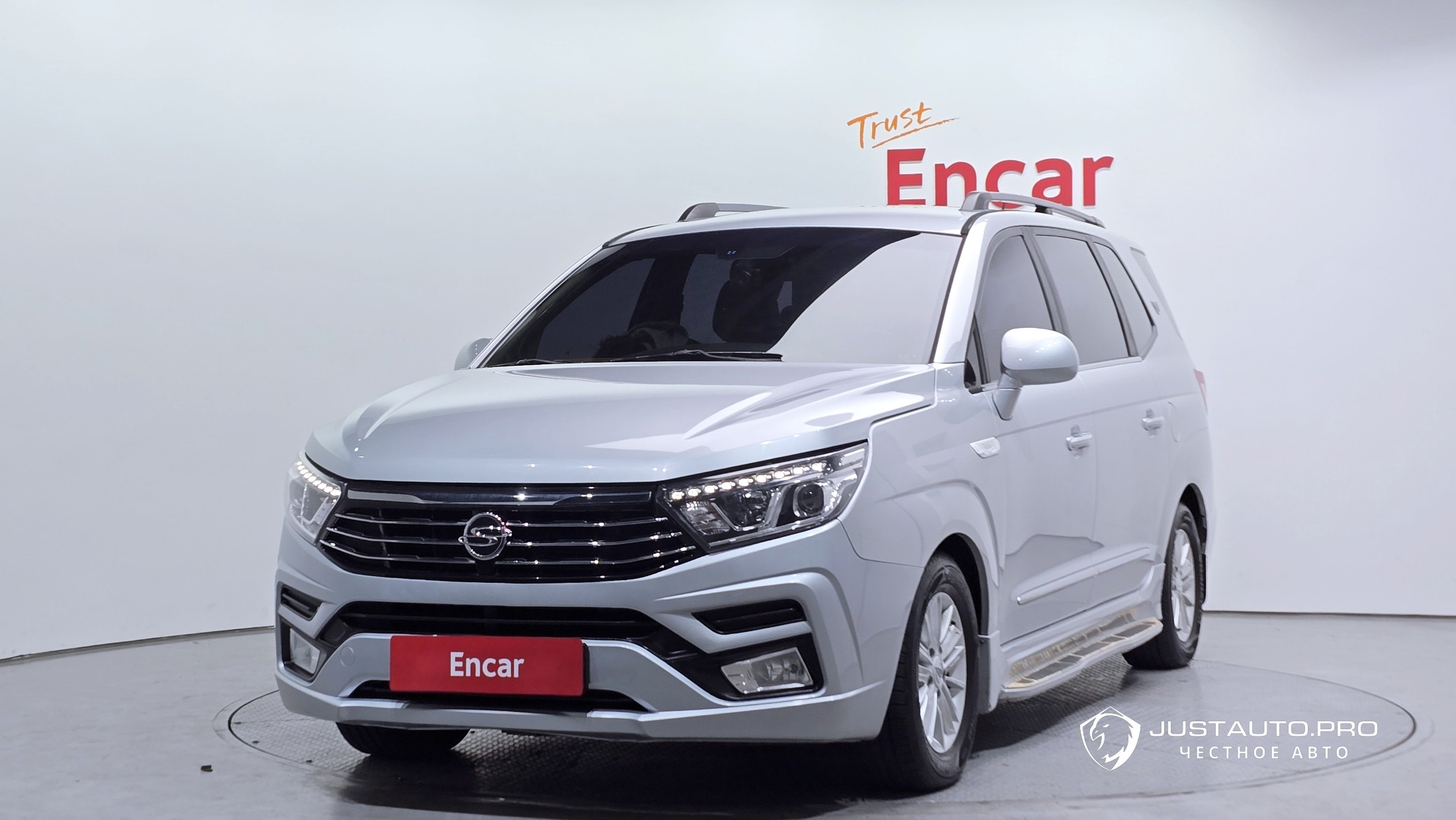 Автомобиль KG_Mobility_Ssangyong KORANDO