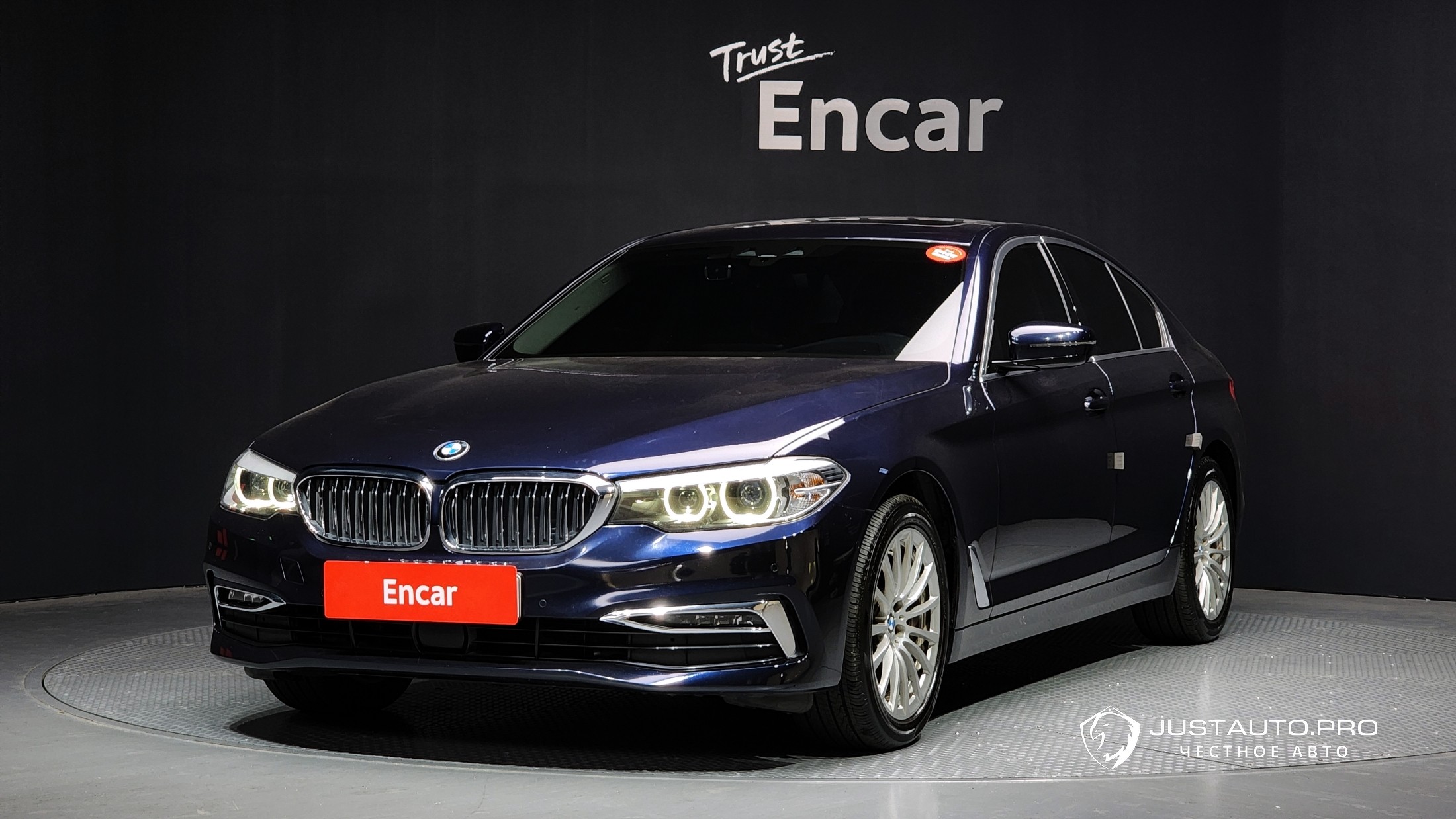 Автомобиль BMW 5-Series