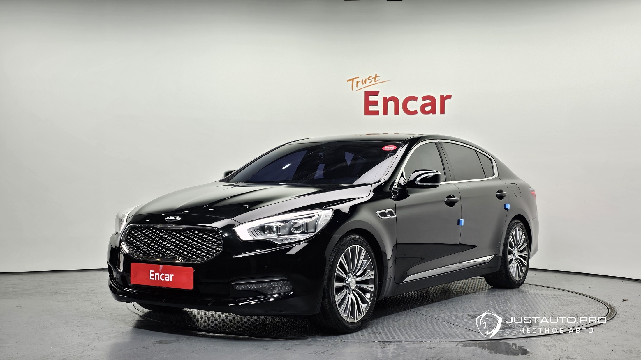 Автомобиль Kia K9