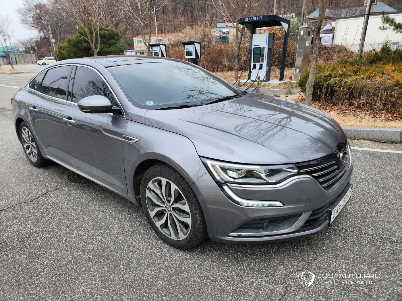 Автомобиль Renault-KoreaSamsung SM6