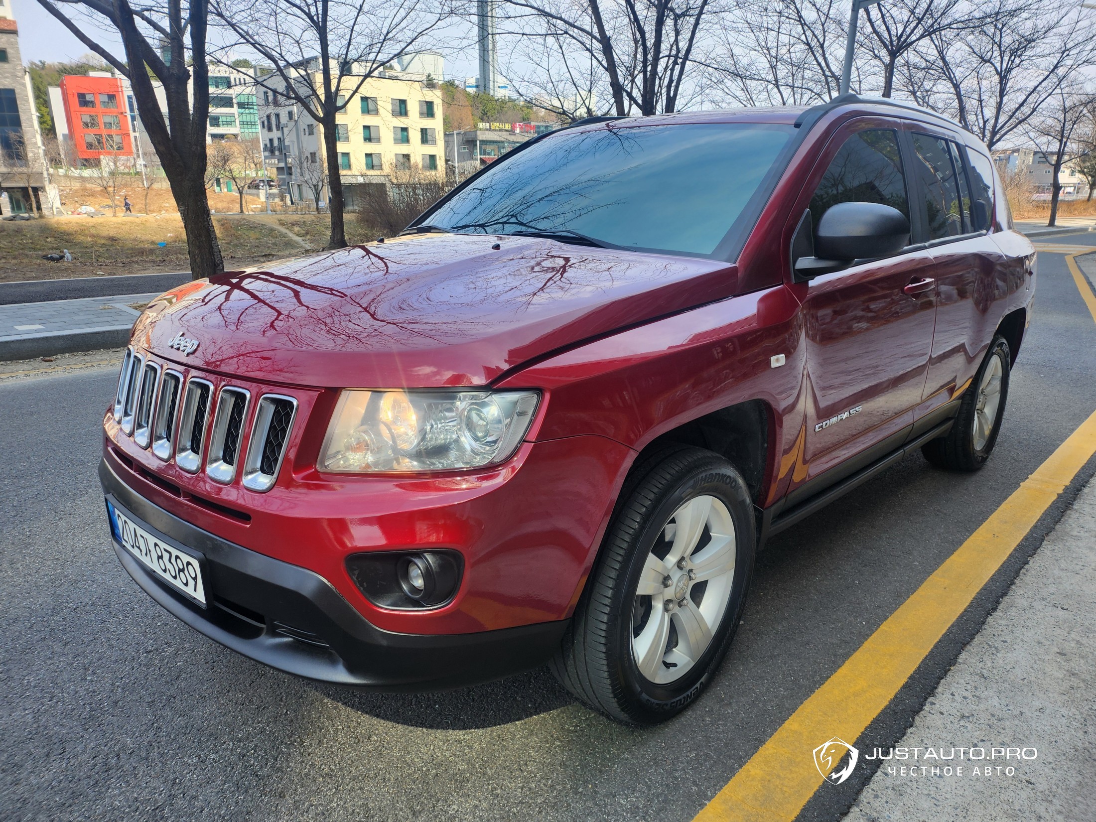 Автомобиль Jeep Compass