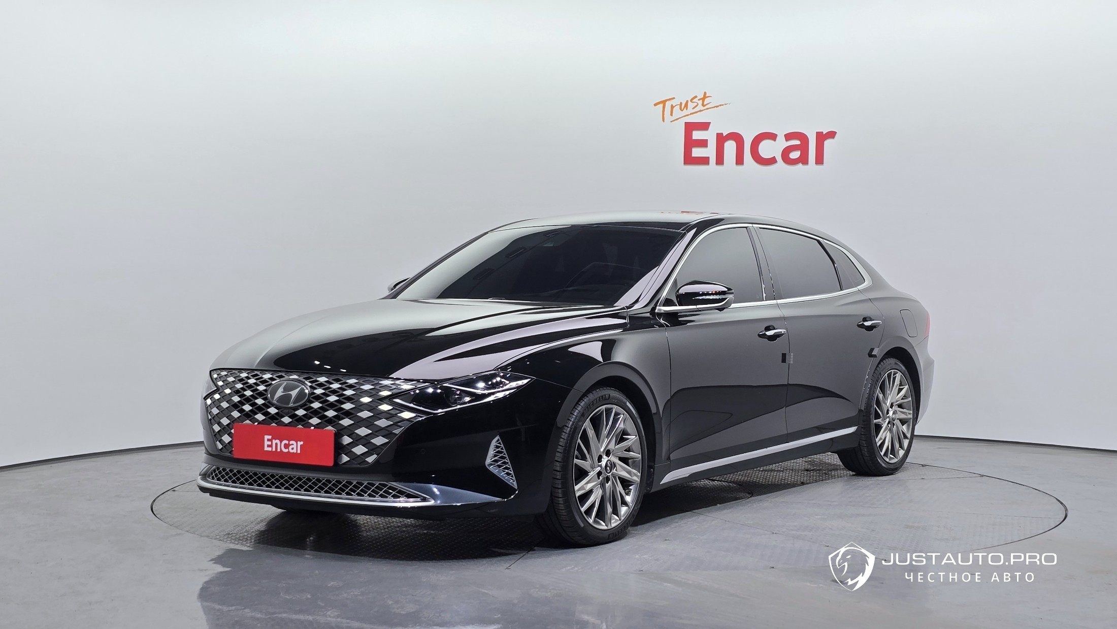 Автомобиль Hyundai Grandeur