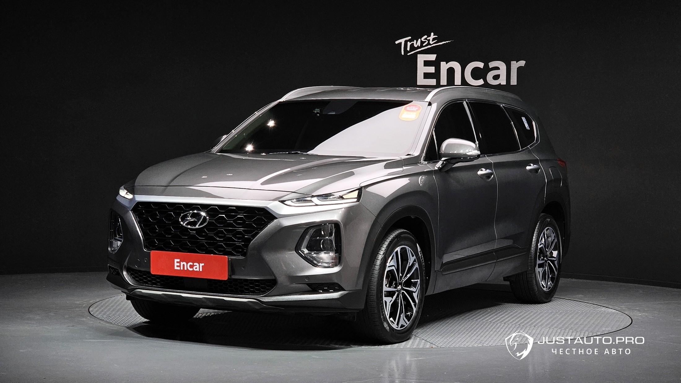 Автомобиль Hyundai Santafe