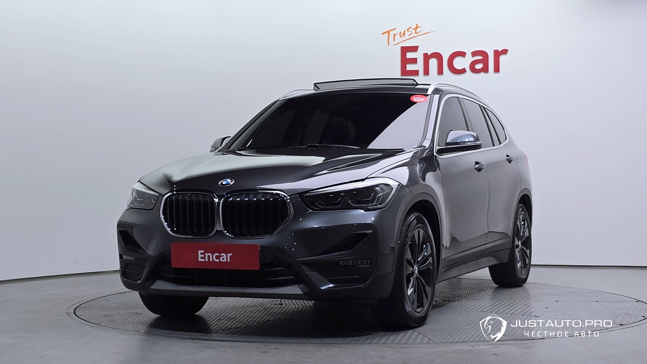 Автомобиль BMW X1