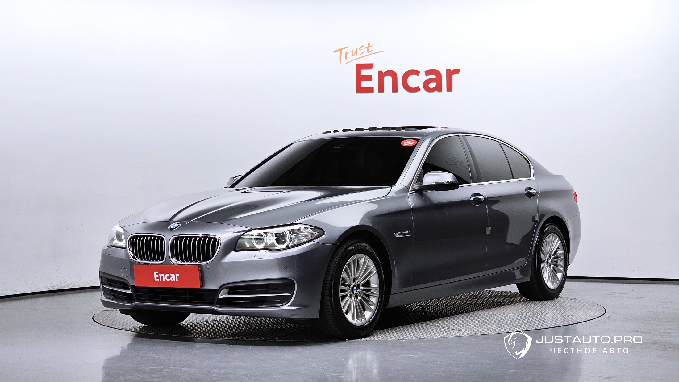 Автомобиль BMW 5-Series