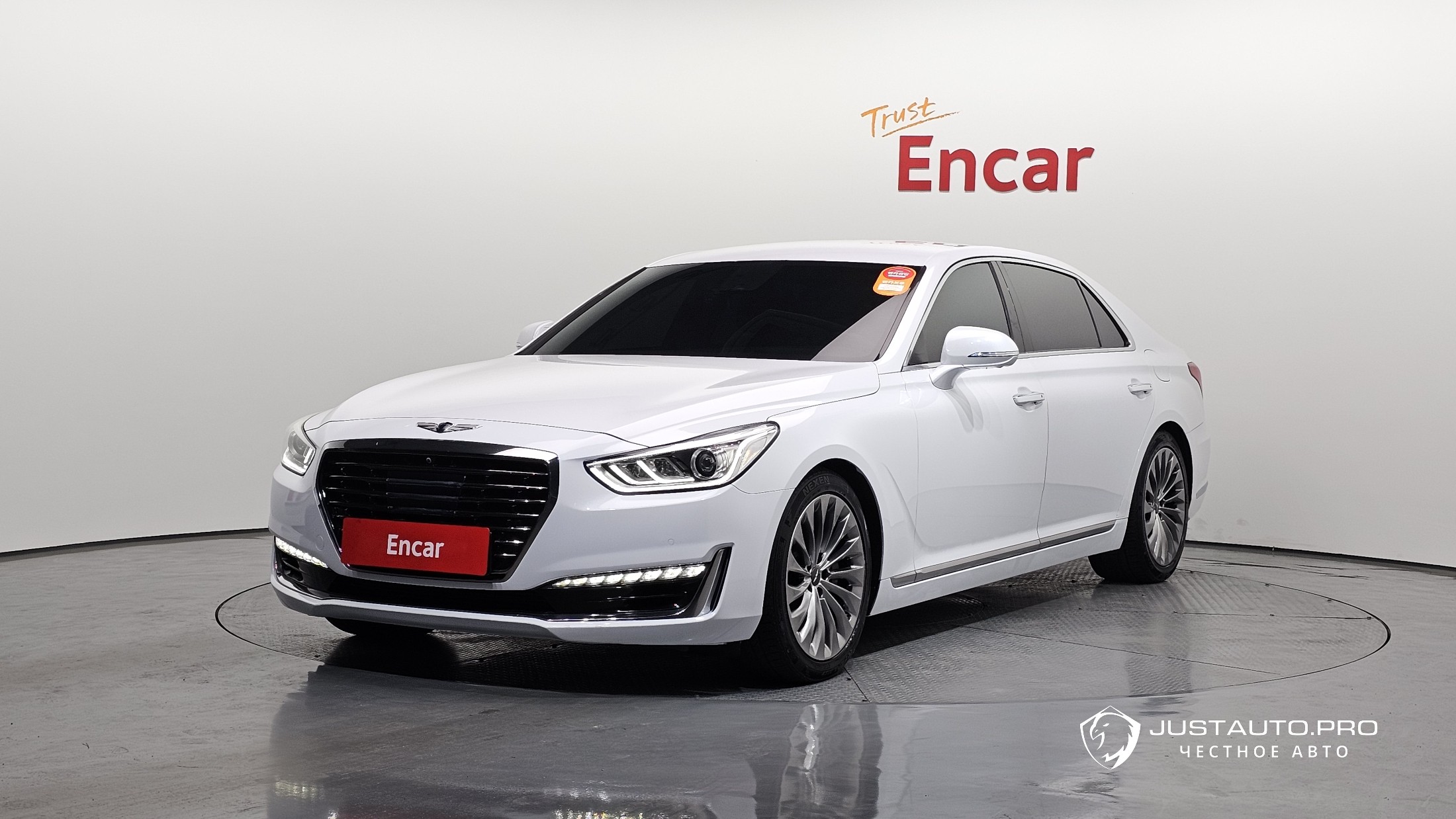 Автомобиль Genesis EQ900