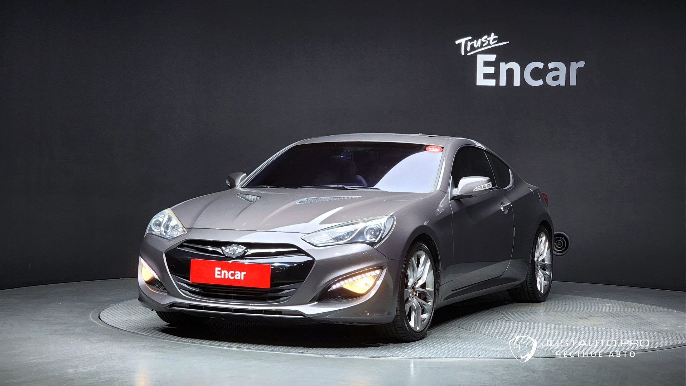 Автомобиль Hyundai Genesis