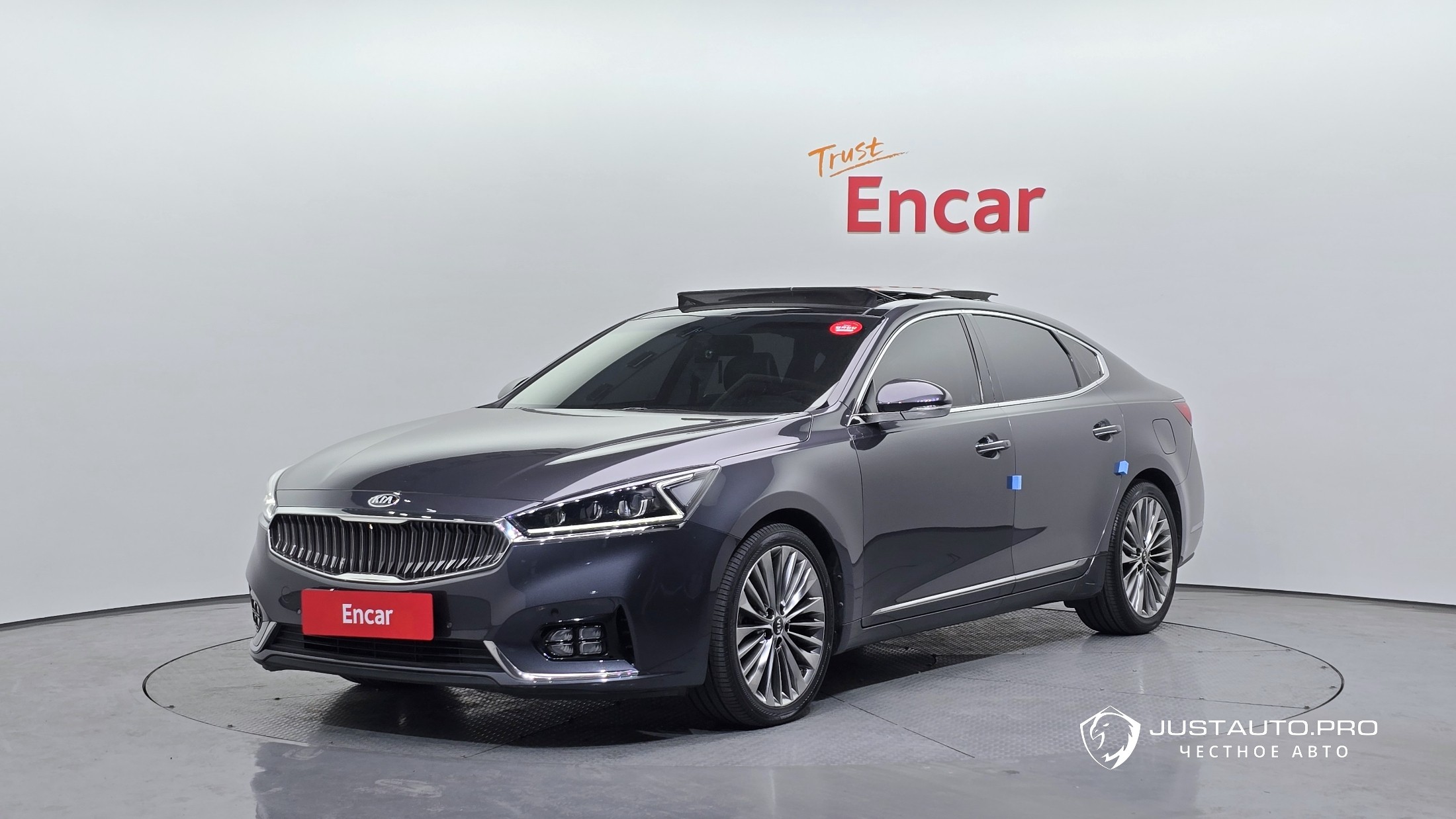 Автомобиль Kia K7