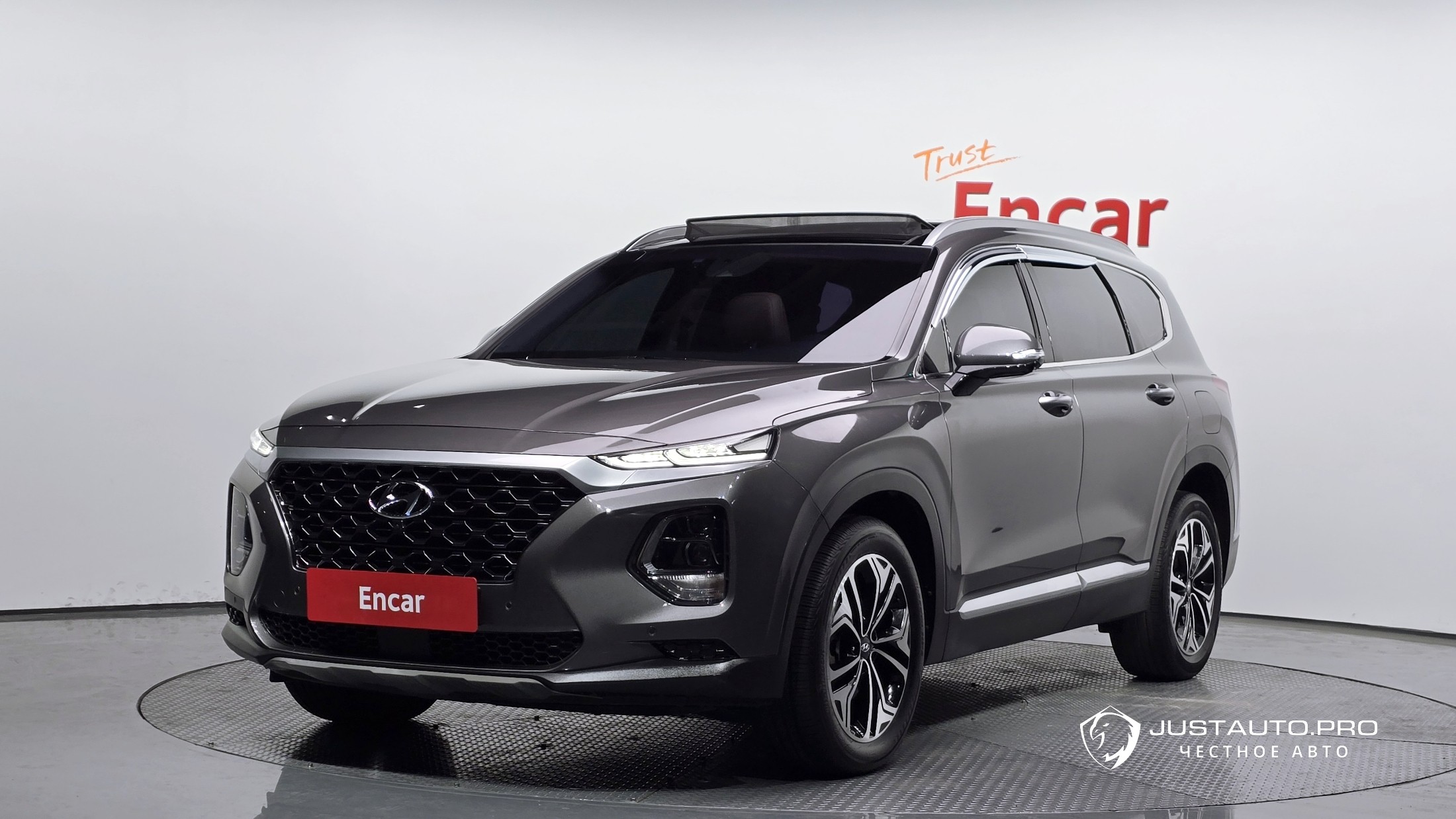 Автомобиль Hyundai Santafe