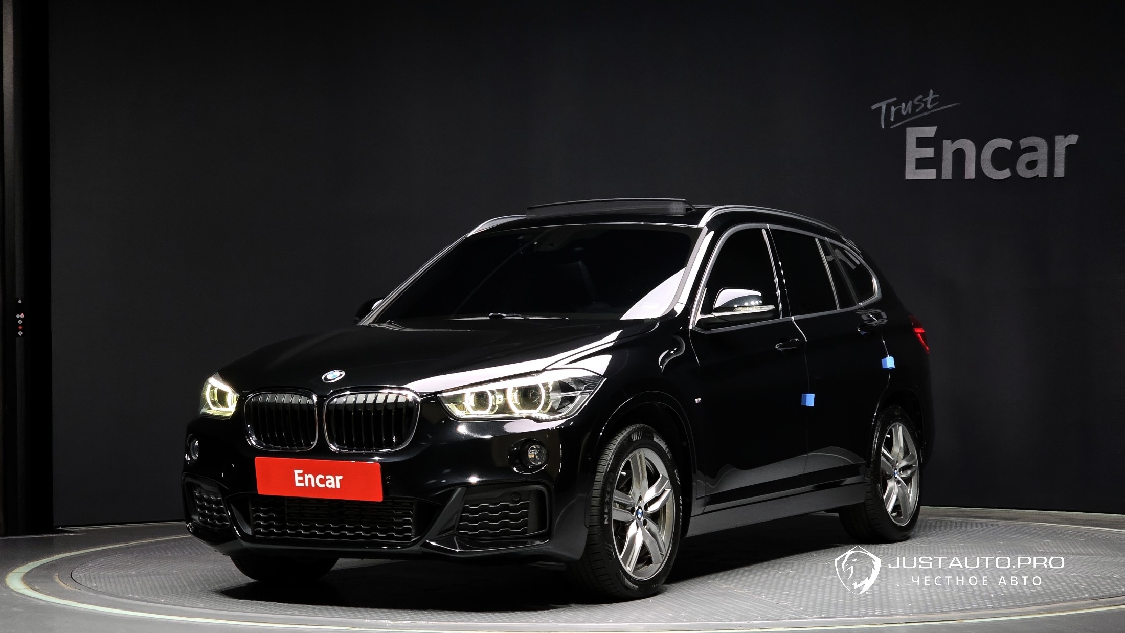 Автомобиль BMW X1