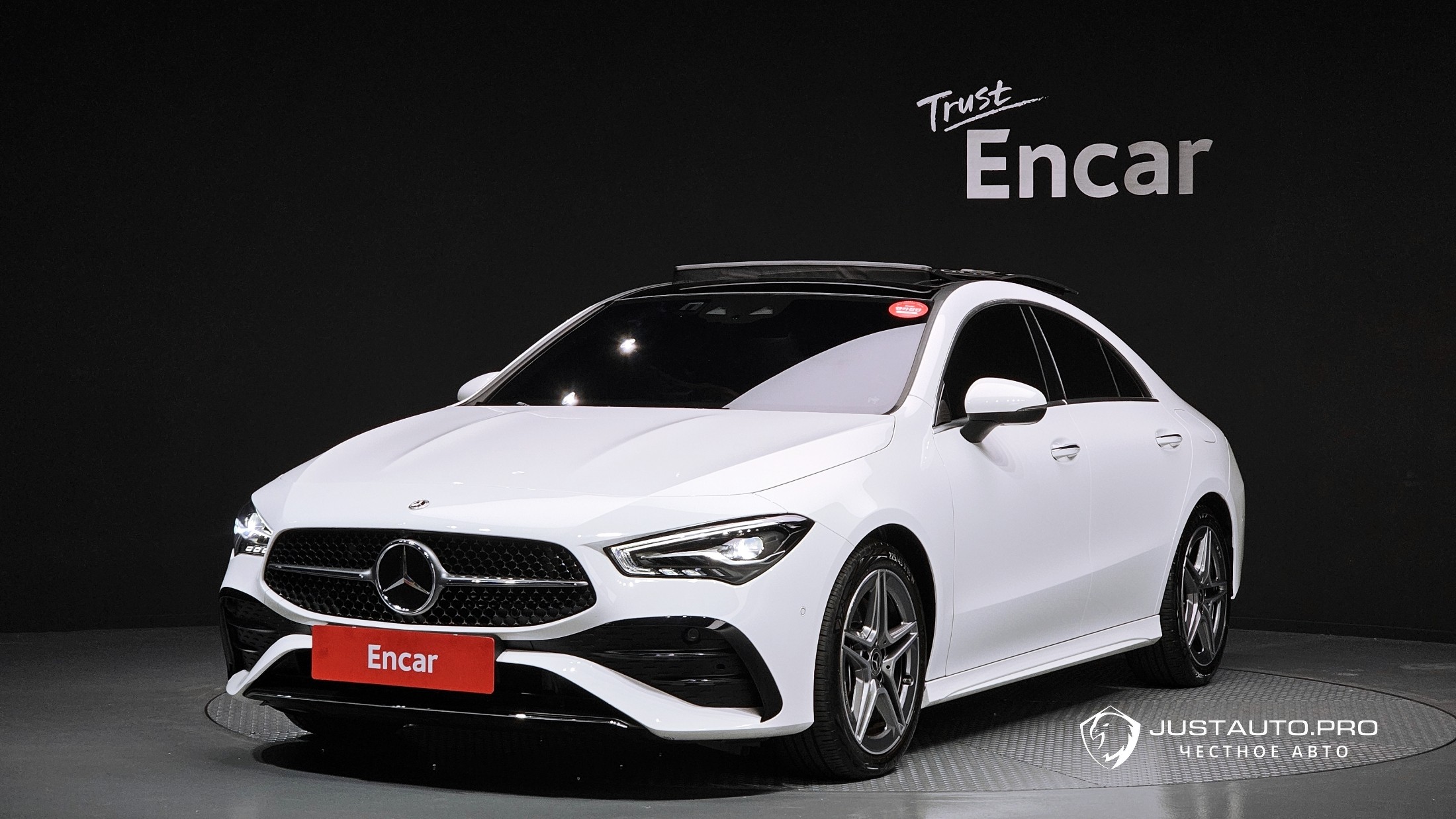 Автомобиль Mercedes-Benz CLA-Class