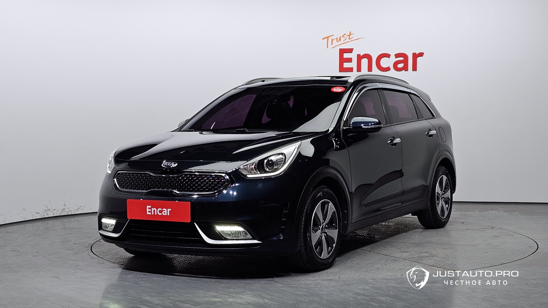 Автомобиль Kia Niro