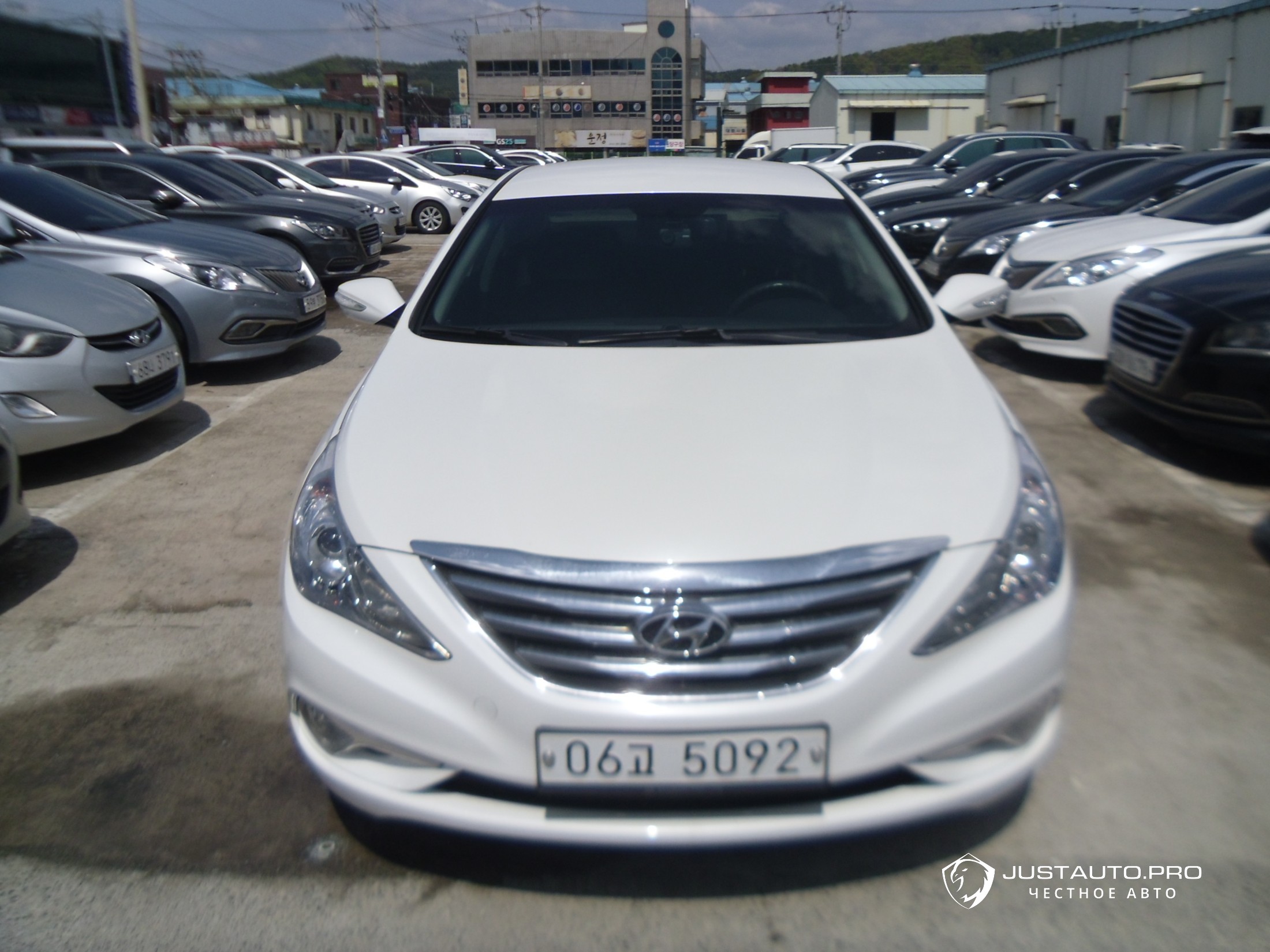 Автомобиль Hyundai Sonata