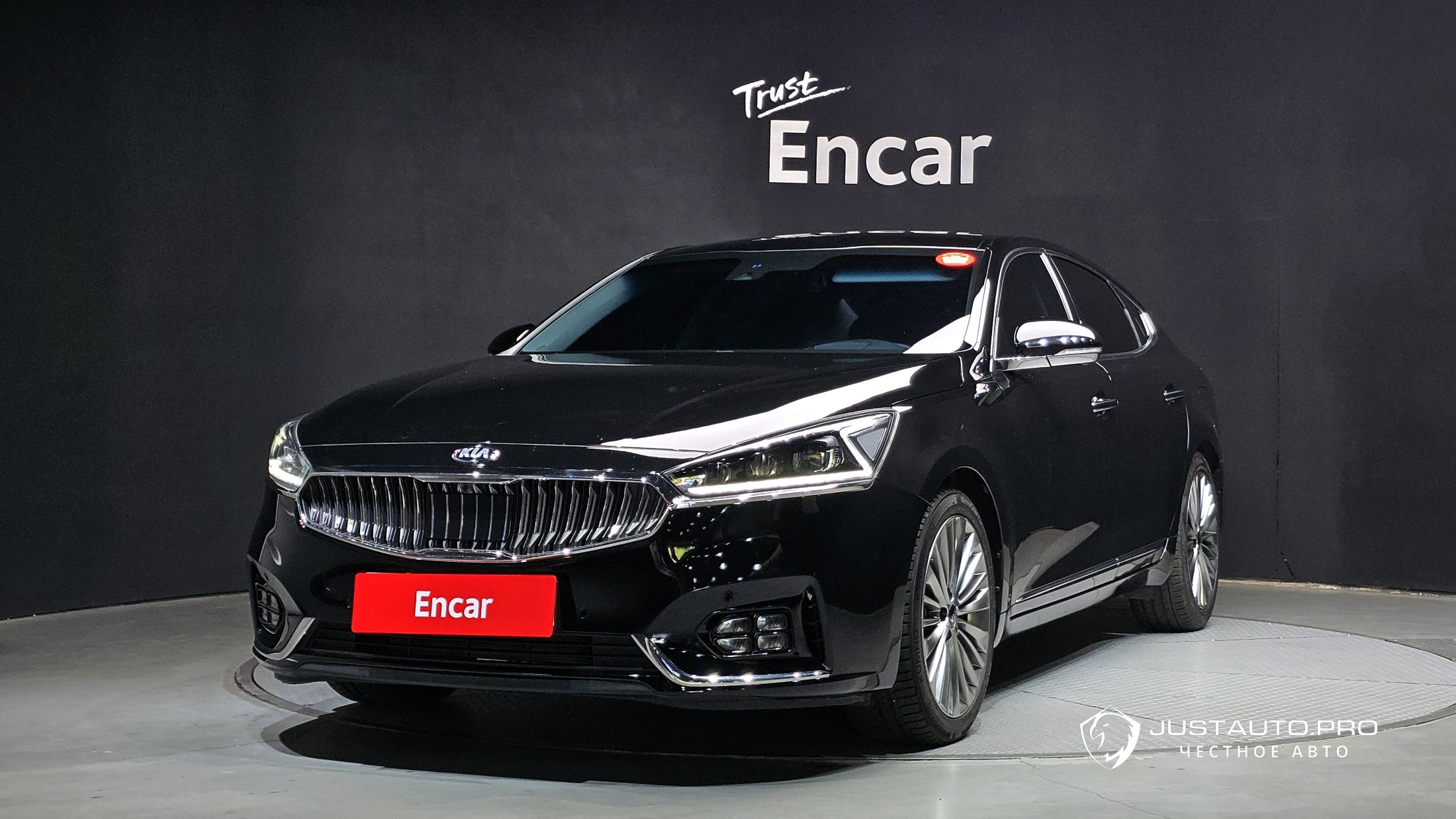 Автомобиль Kia K7