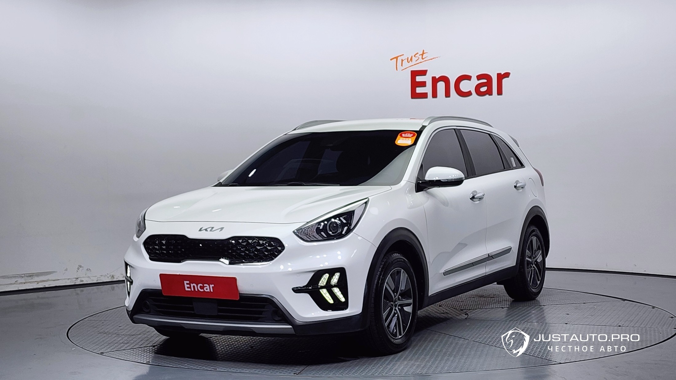 Автомобиль Kia Niro