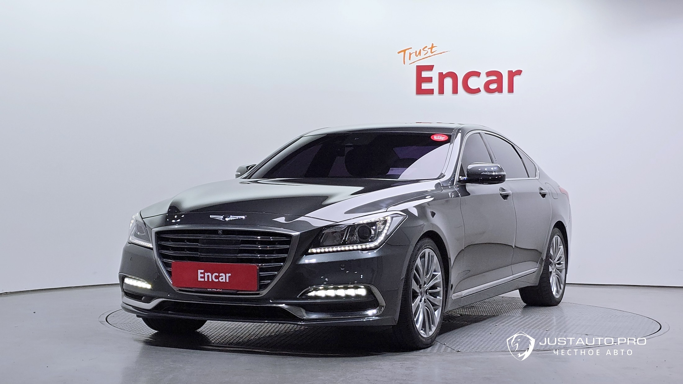 Автомобиль Genesis G80