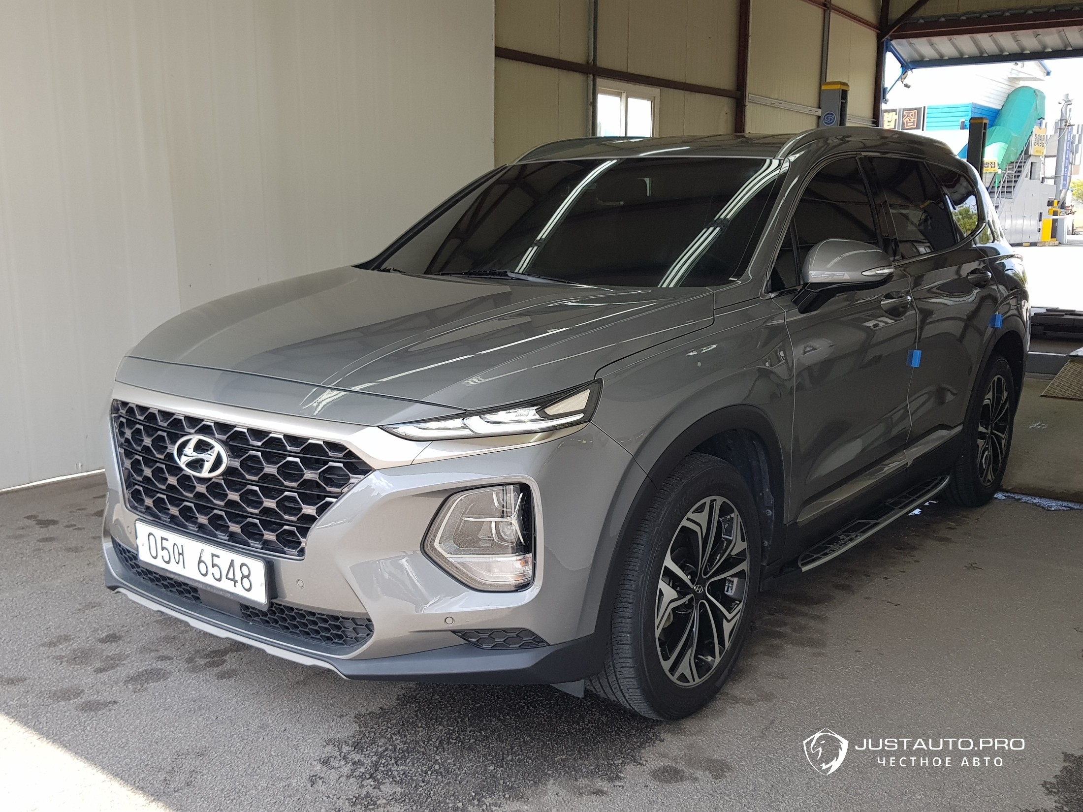 Автомобиль Hyundai Santafe
