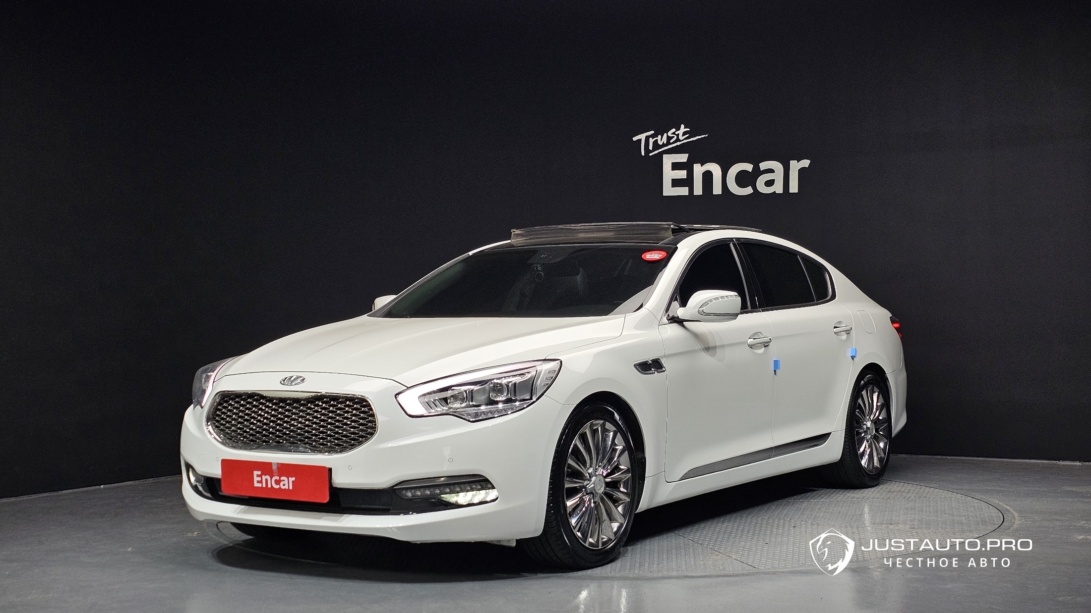 Автомобиль Kia K9