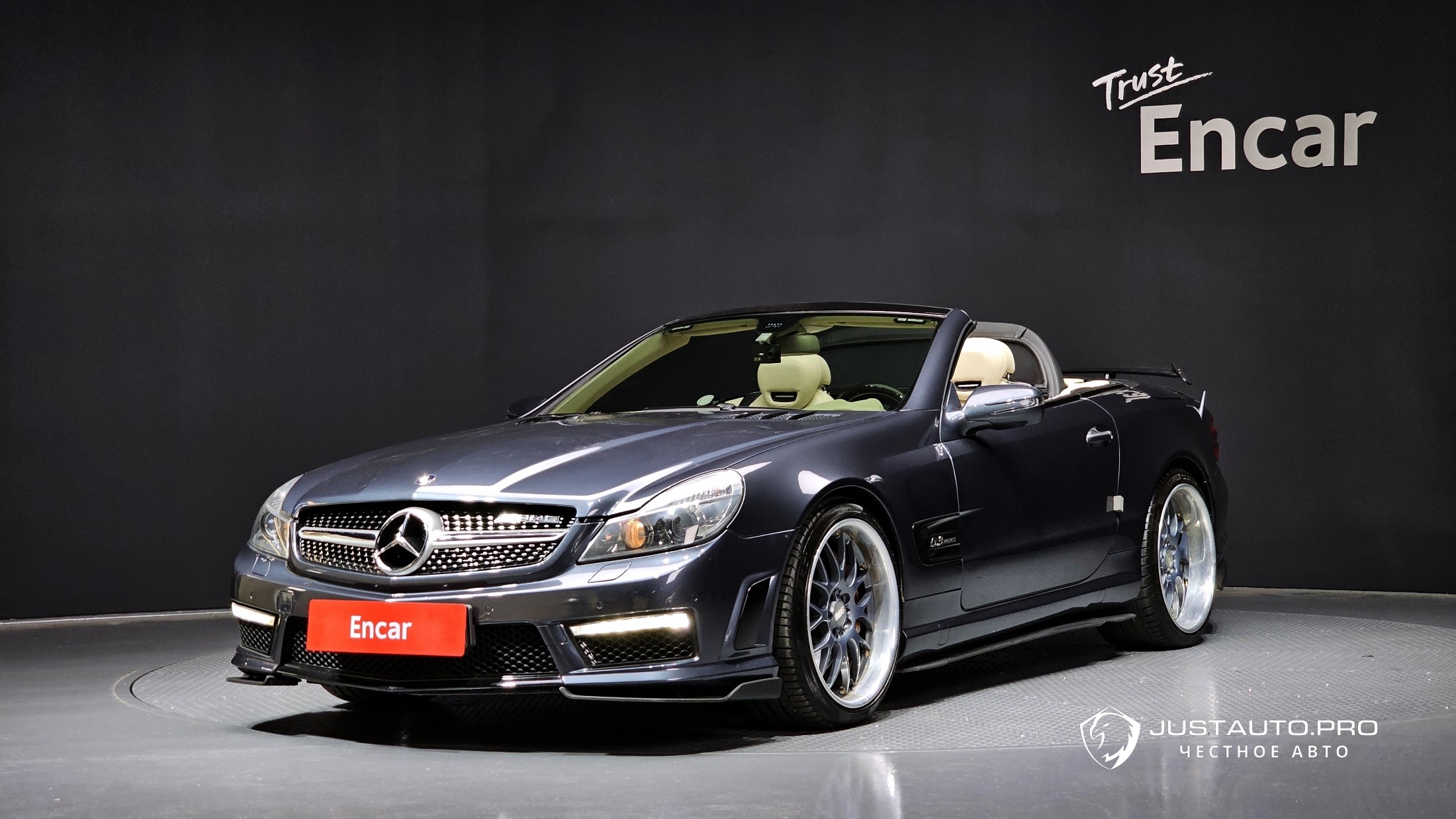 Автомобиль Mercedes-Benz SL-Class