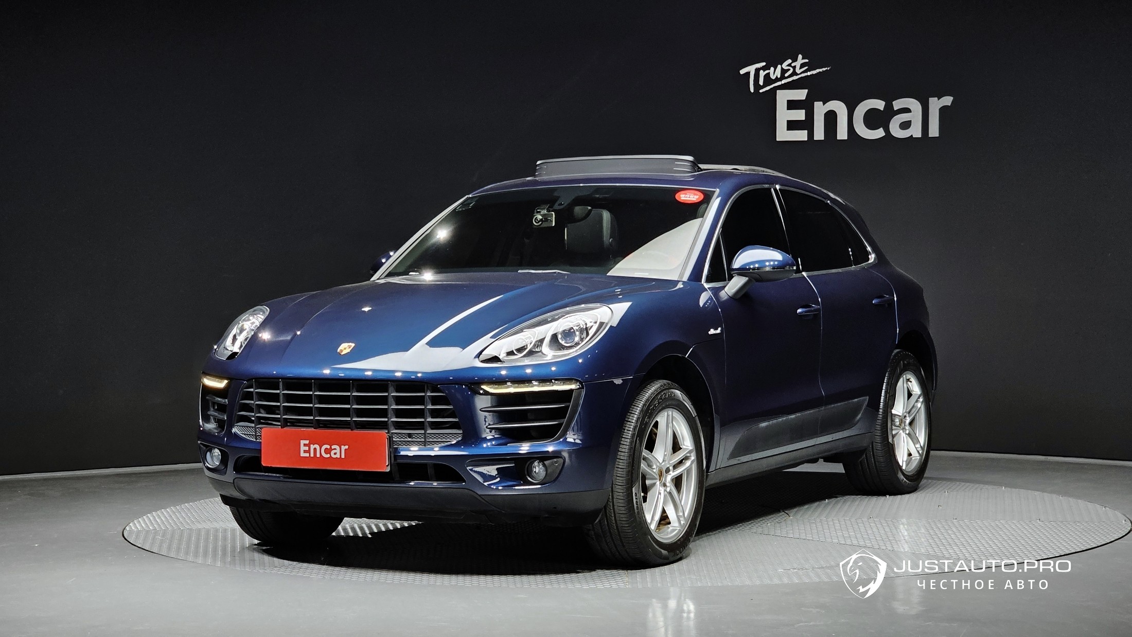 Автомобиль Porsche Macan