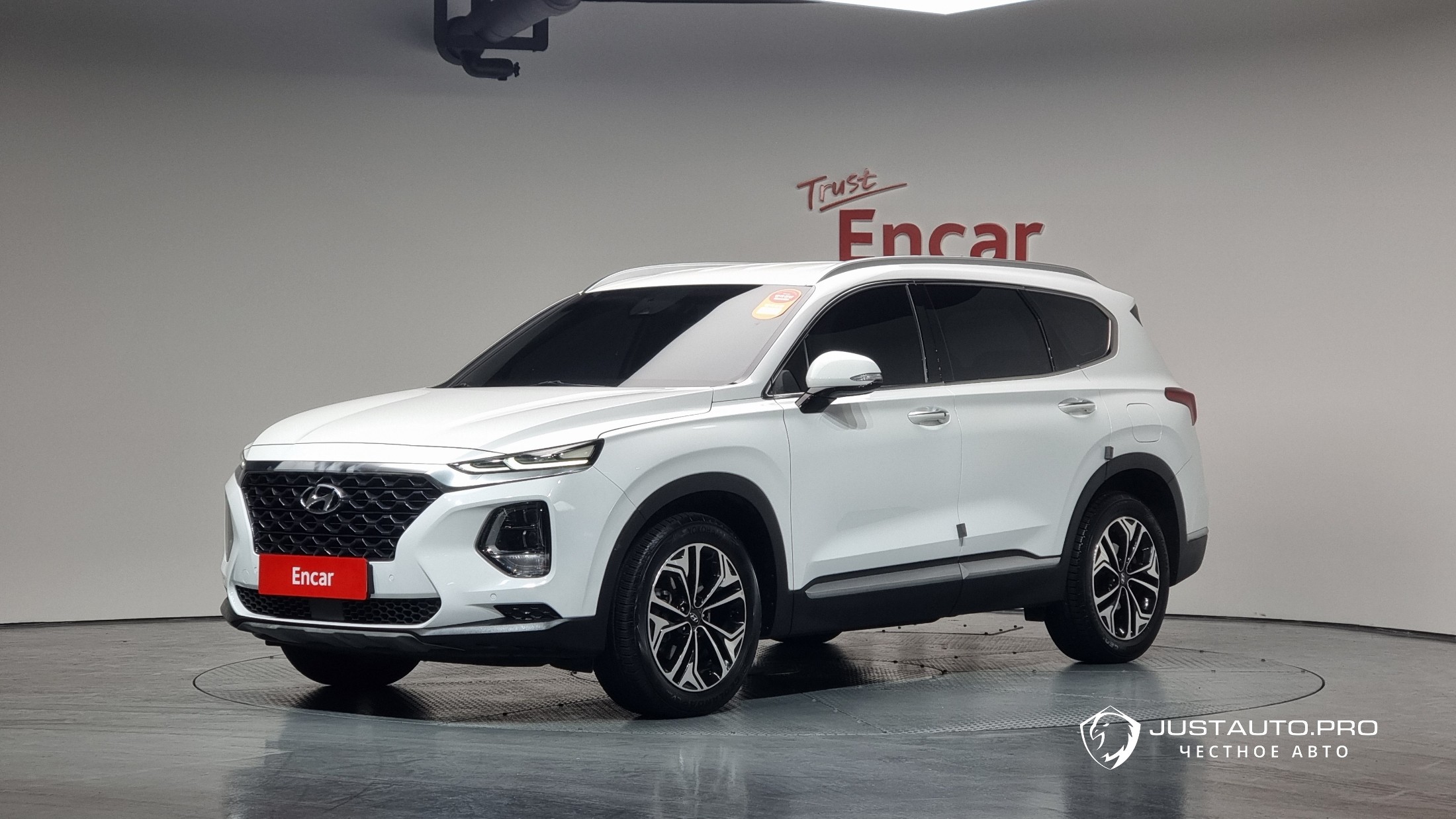 Автомобиль Hyundai Santafe