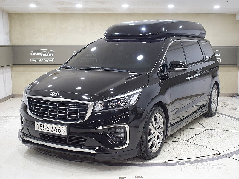 Автомобиль Kia Canival