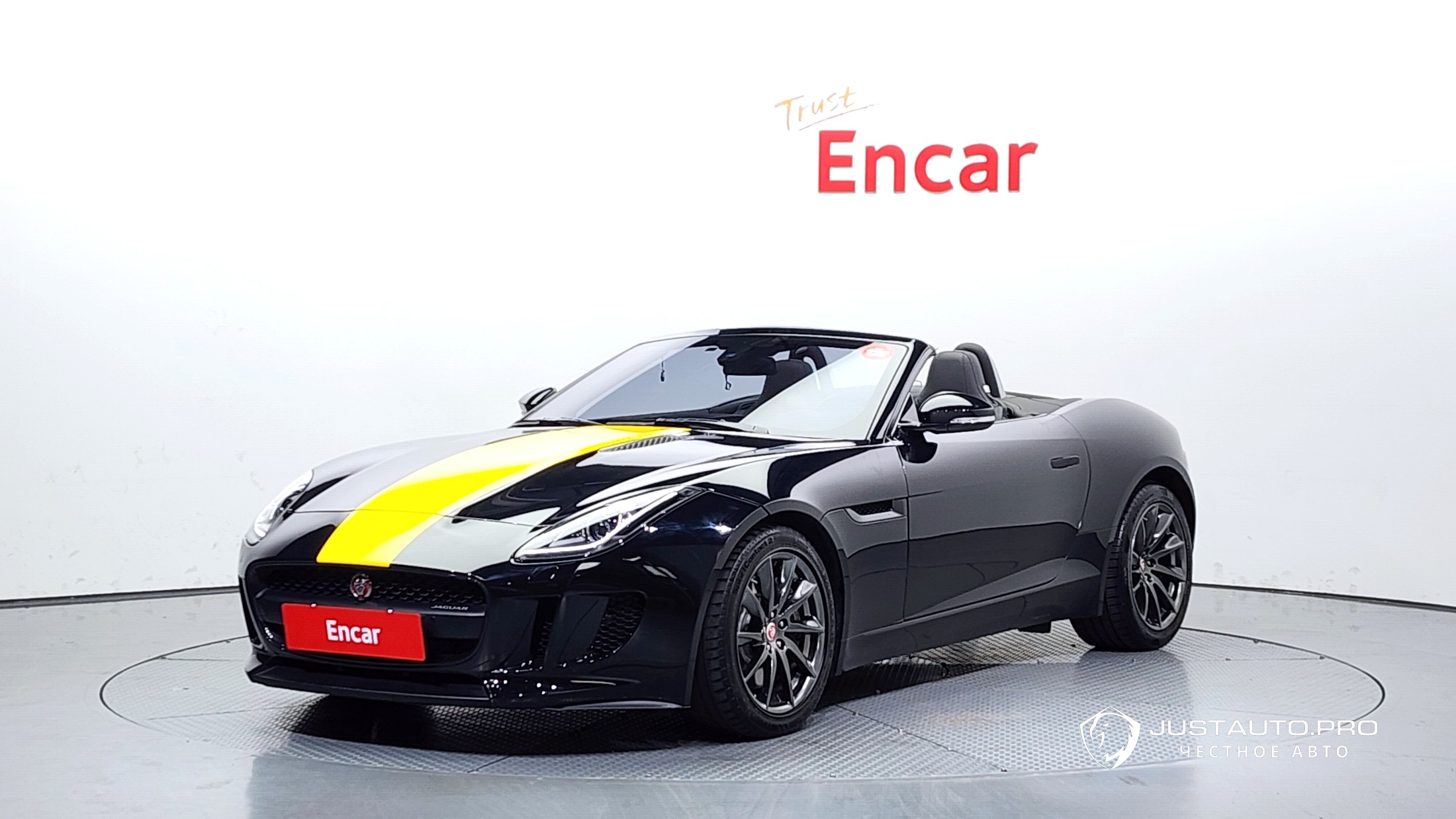 Автомобиль Jaguar F-TYPE