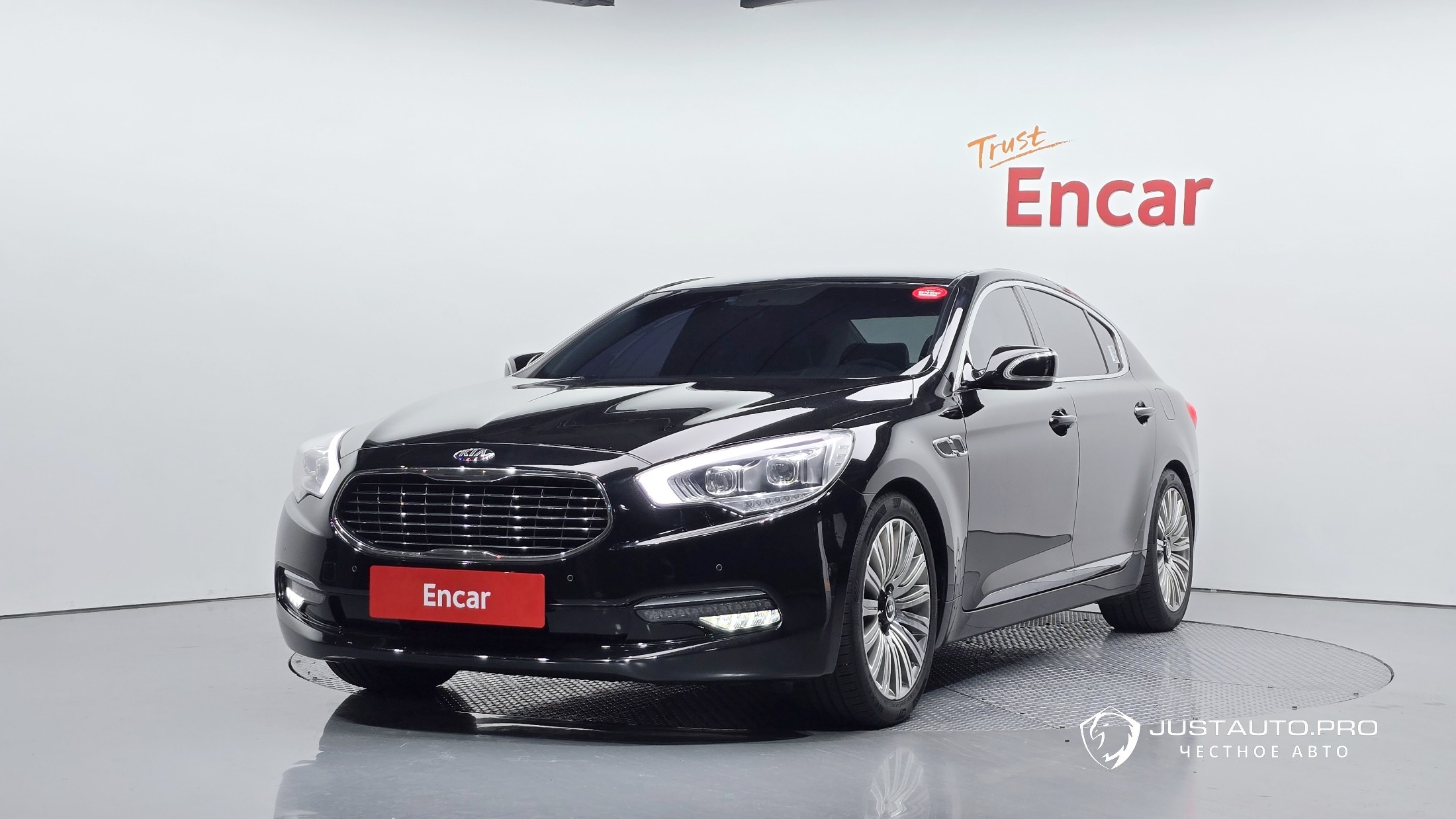 Автомобиль Kia K9