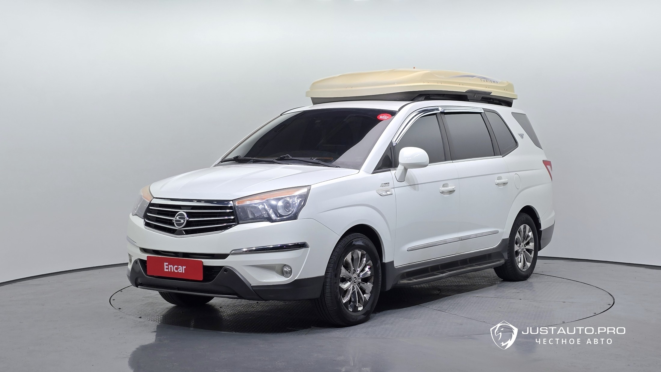 Автомобиль KG_Mobility_Ssangyong KORANDO