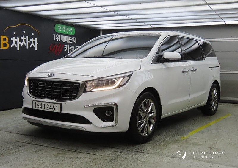 Автомобиль Kia Canival