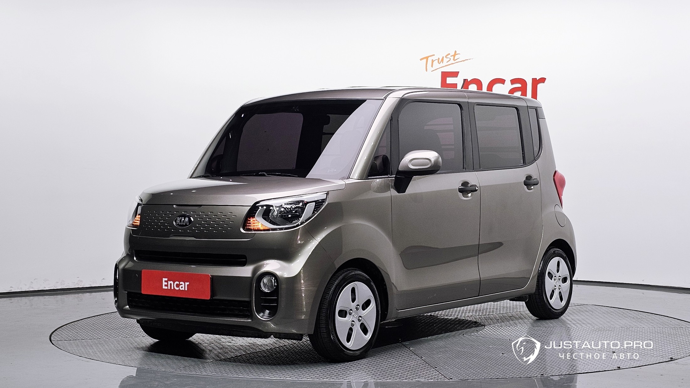 Автомобиль Kia RAY