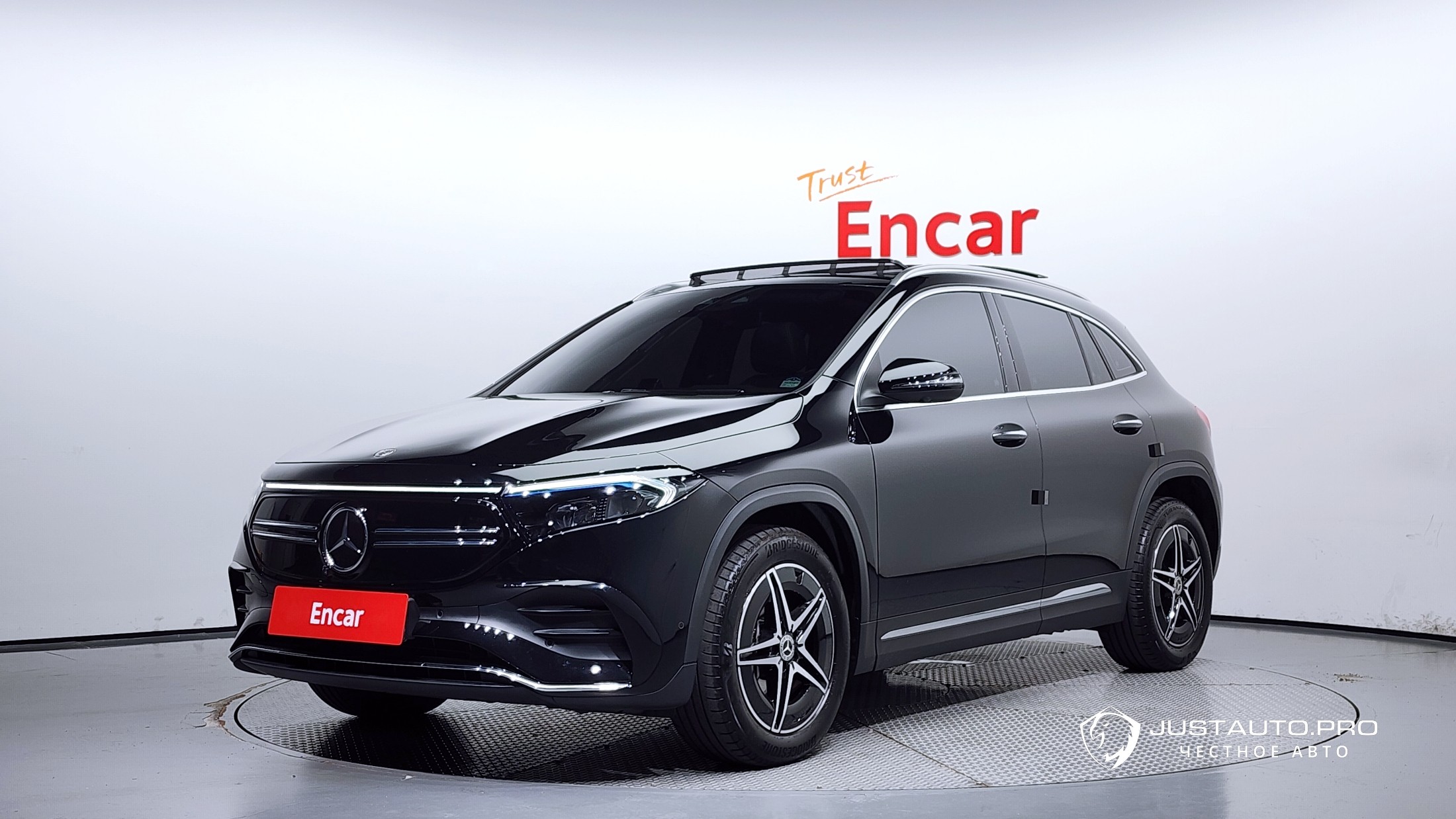 Автомобиль Mercedes-Benz EQA