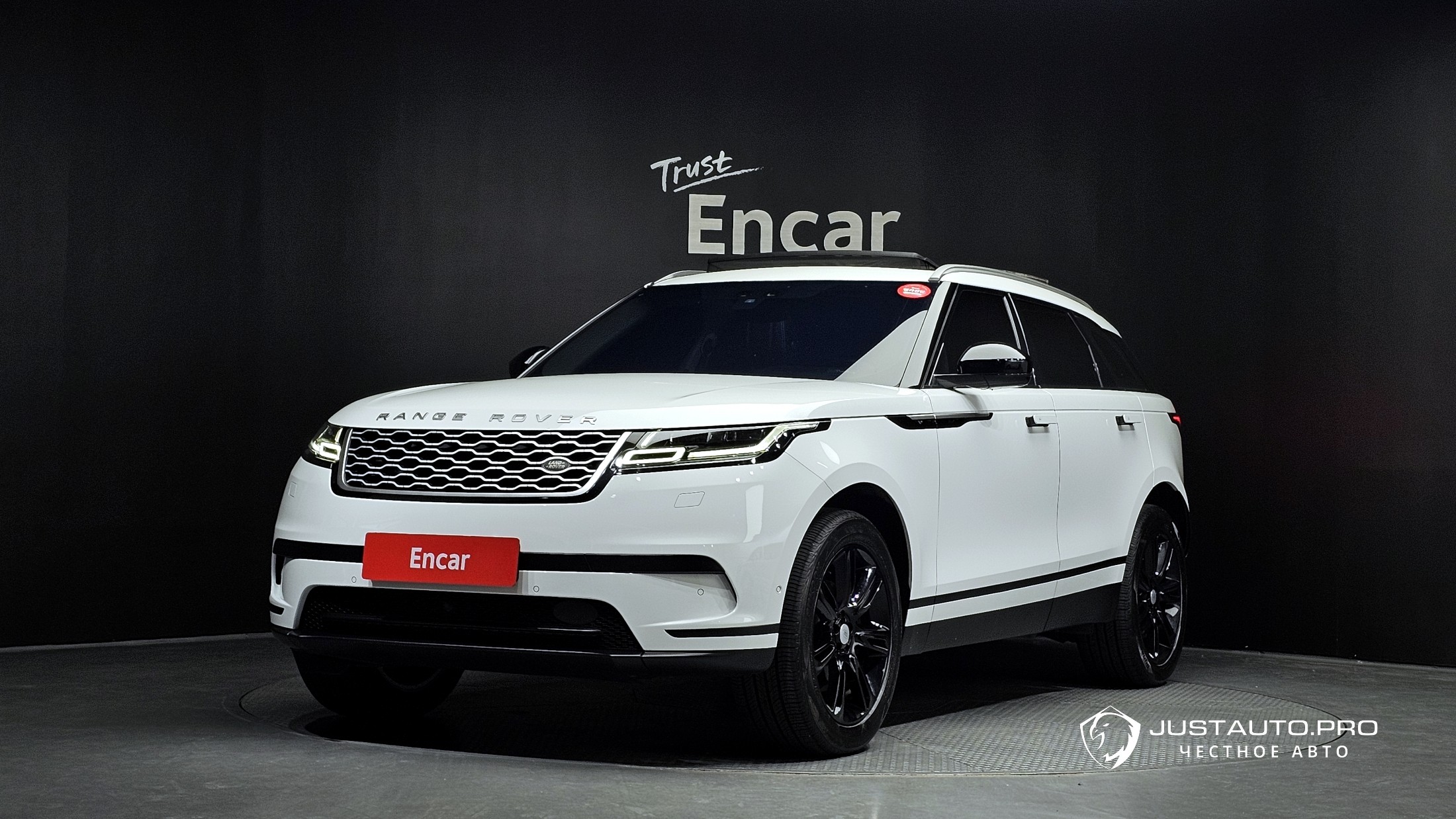 Автомобиль Land Rover Range Rover Velar