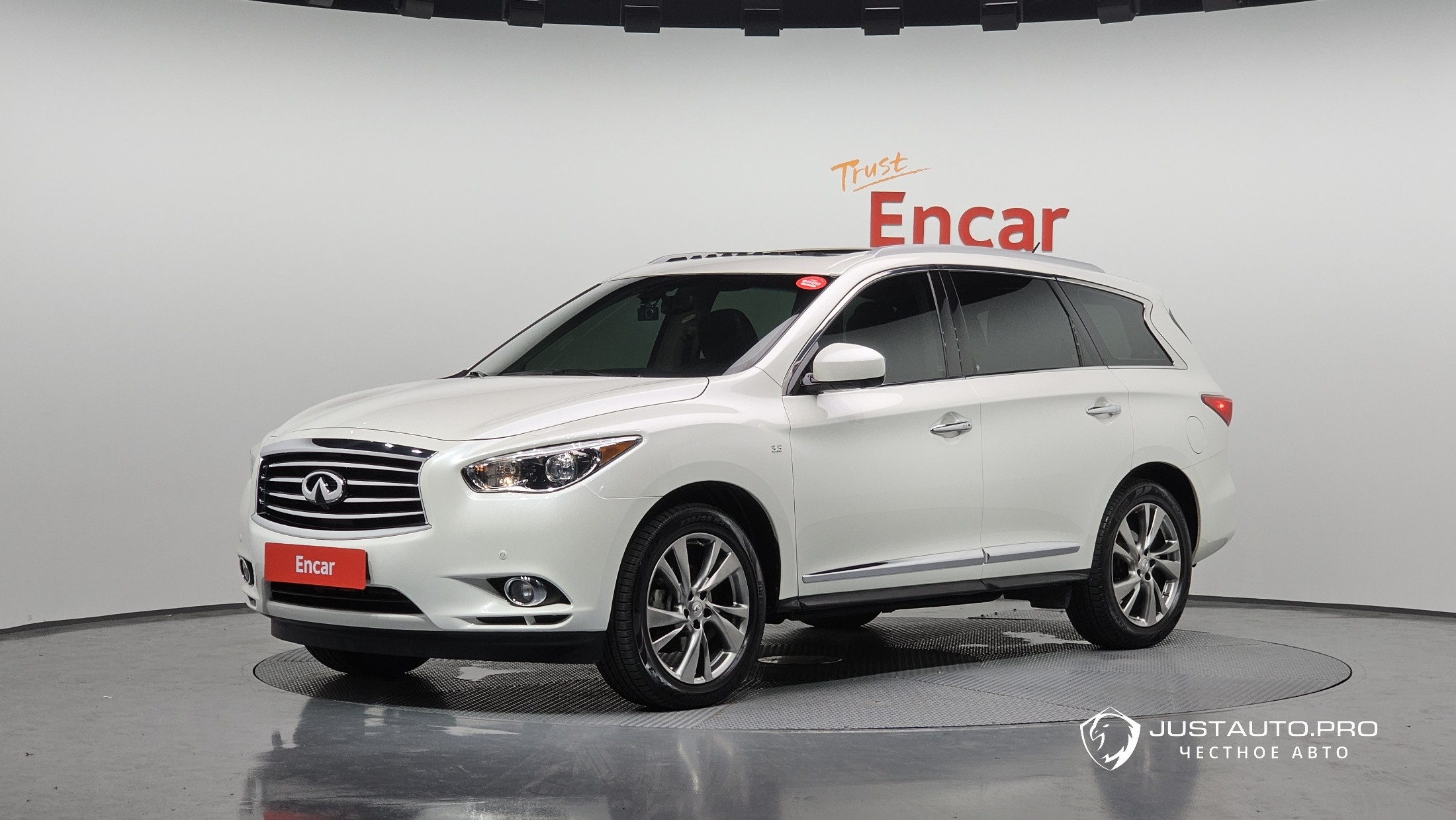 Автомобиль Infiniti QX60